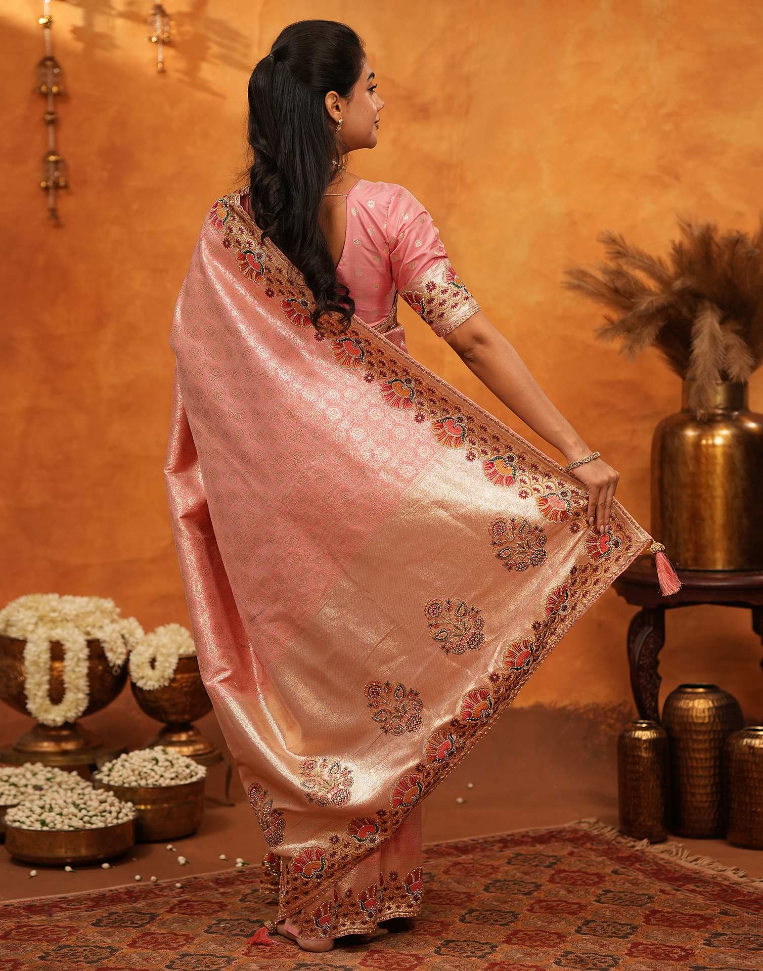 Light Pink Silk Woven Embroidery Stone Work Banarasi Saree - Image 6
