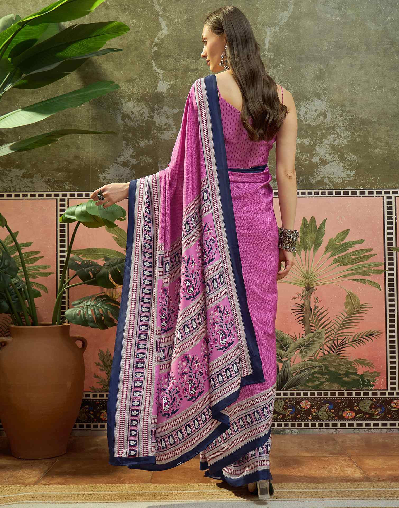 Light Purple Crepe Silk Printed Saree - Image 6