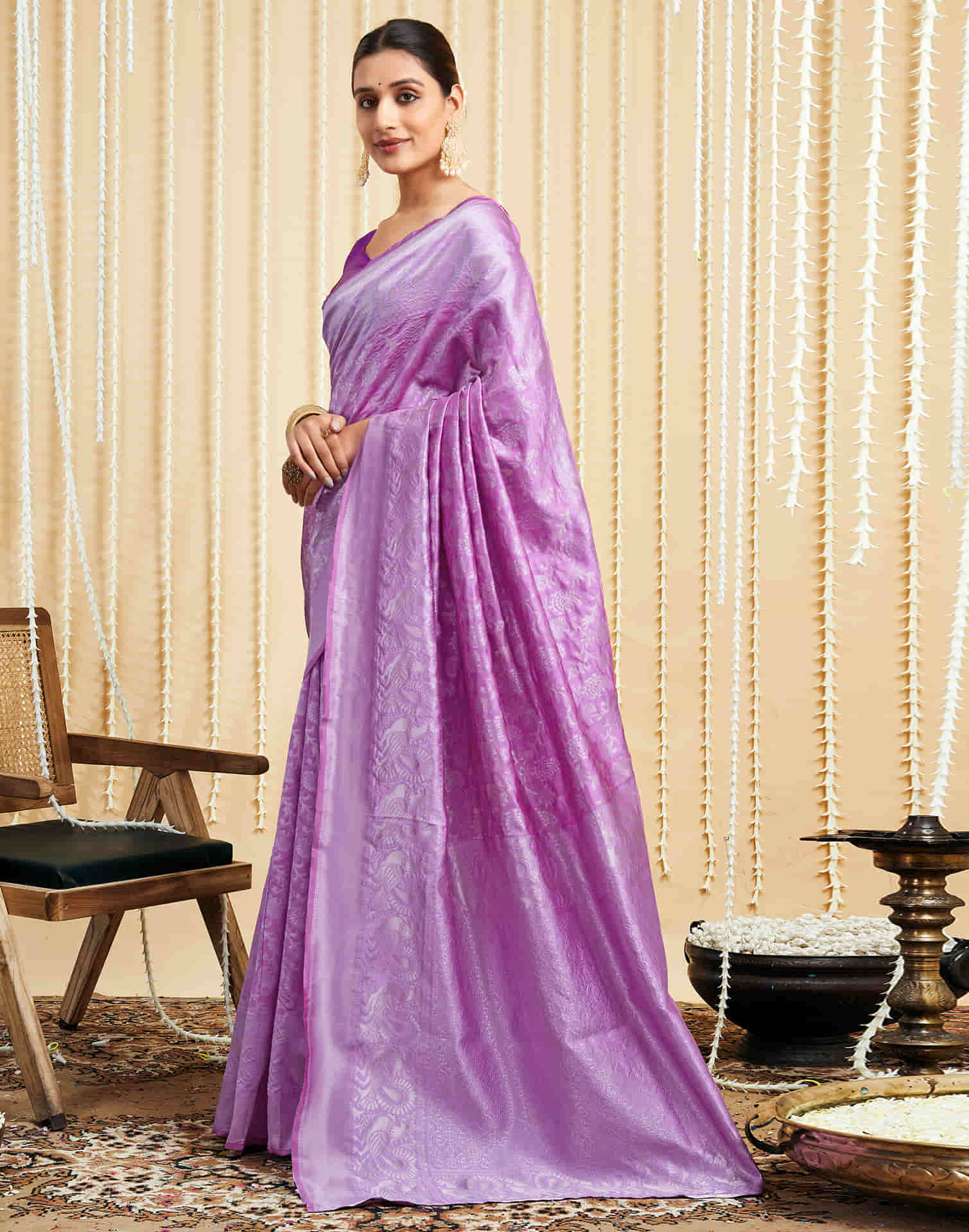 Light Purple Silk Woven Banarasi Saree - Image 6