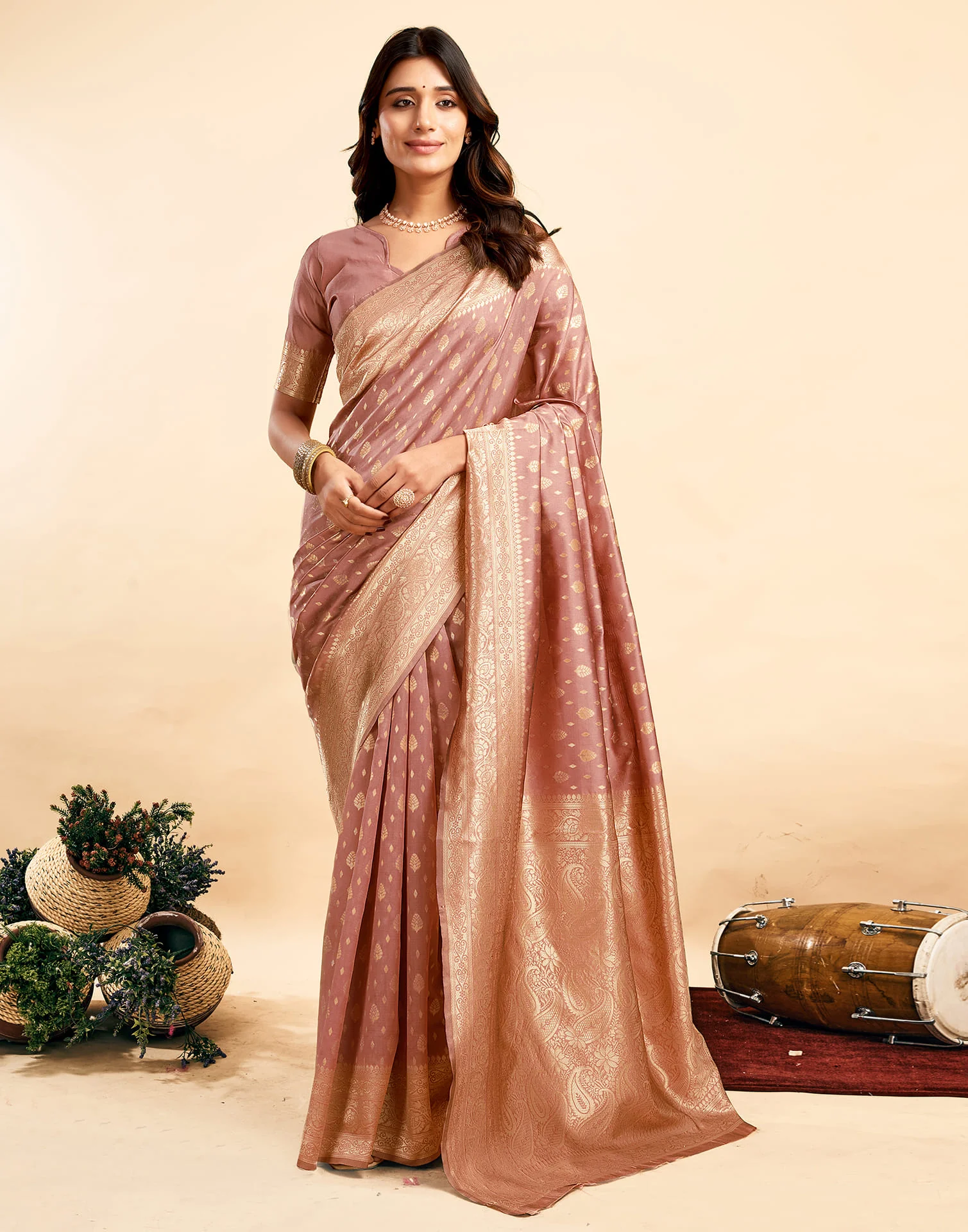 Light Salmon Pink Silk Woven Banarasi Saree - Image 7