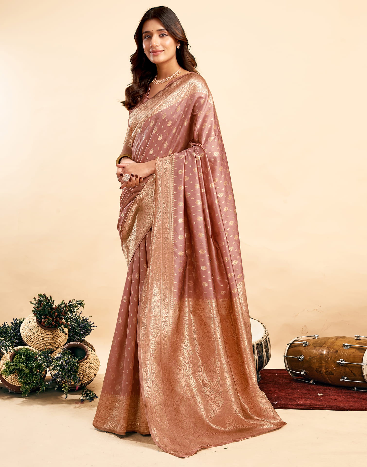 Light Salmon Pink Silk Woven Banarasi Saree - Image 8