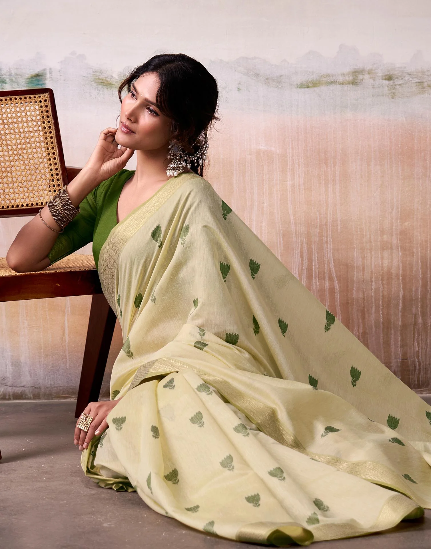 Light Green Cotton Woven Saree - Image 5
