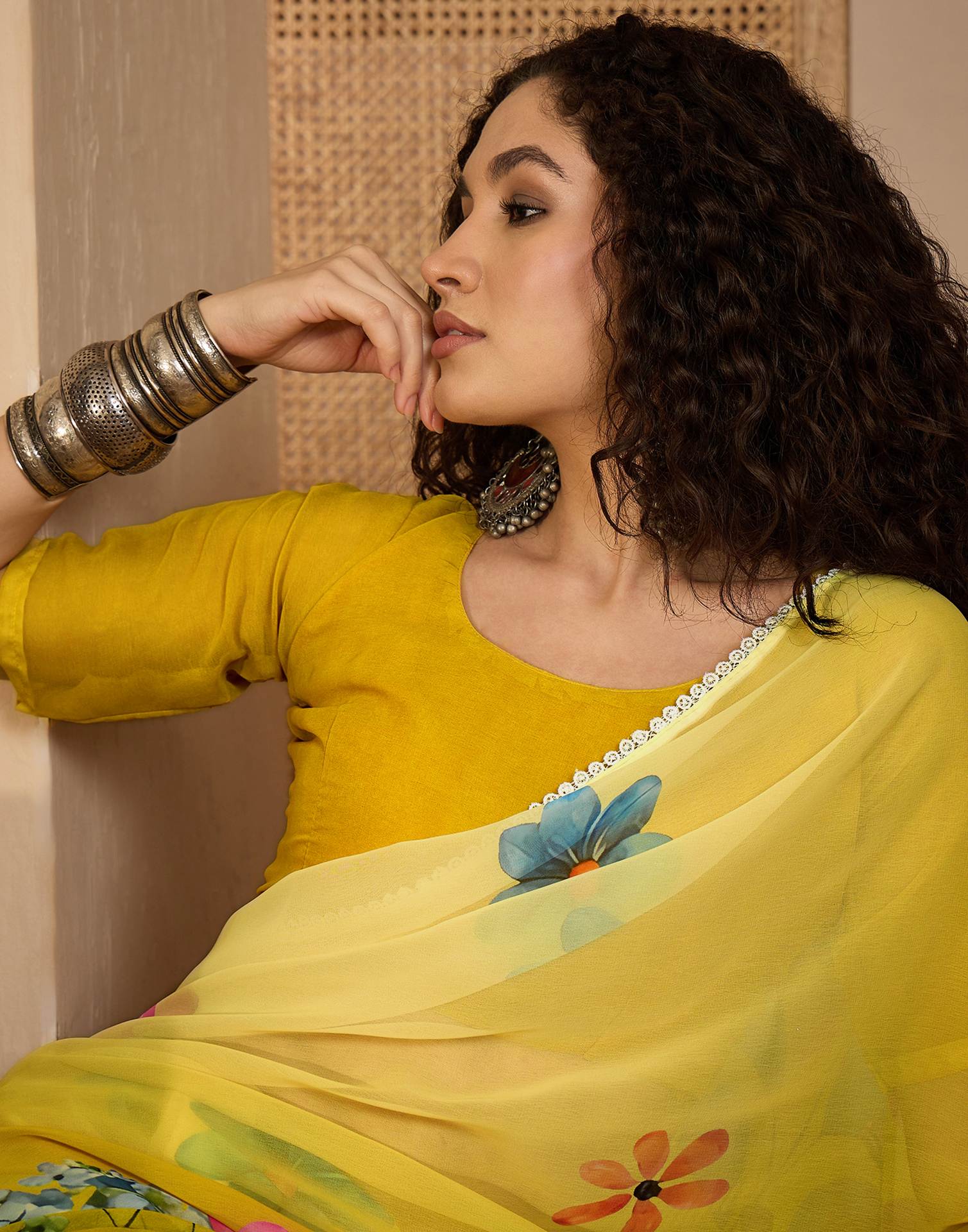 Light Yellow Georgette Floral Printed Saree - Image 2