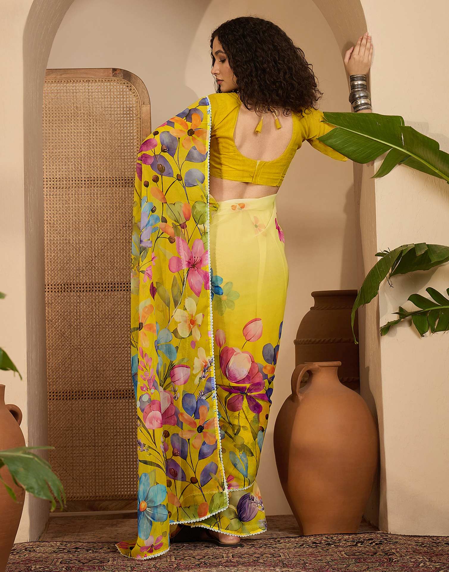 Light Yellow Georgette Floral Printed Saree - Image 6