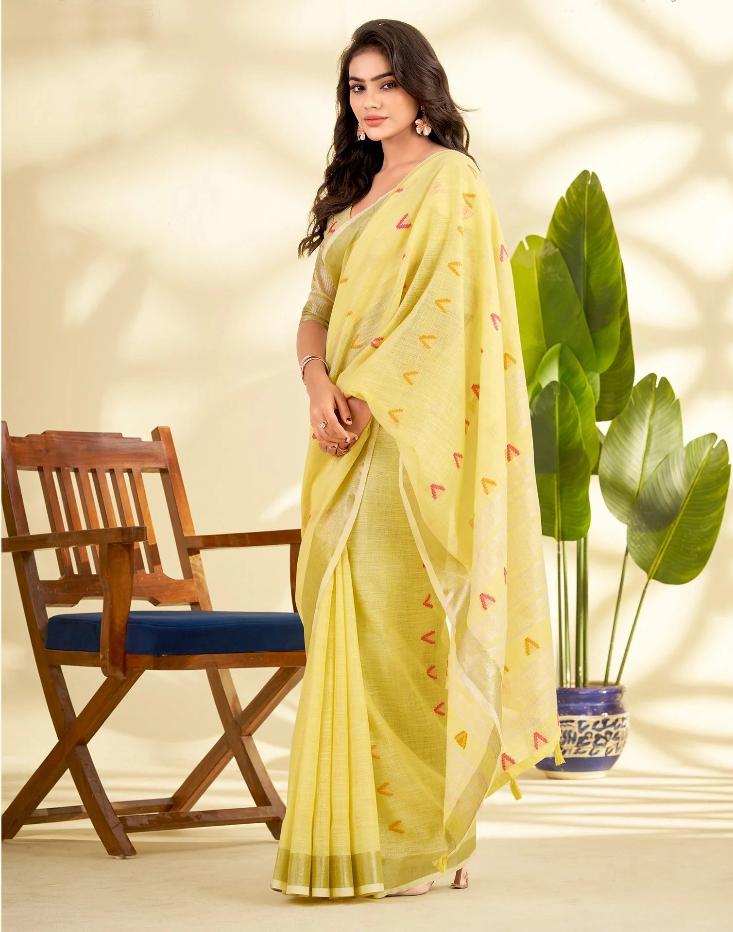 Light Yellow Linen Silk Woven Saree - Image 5