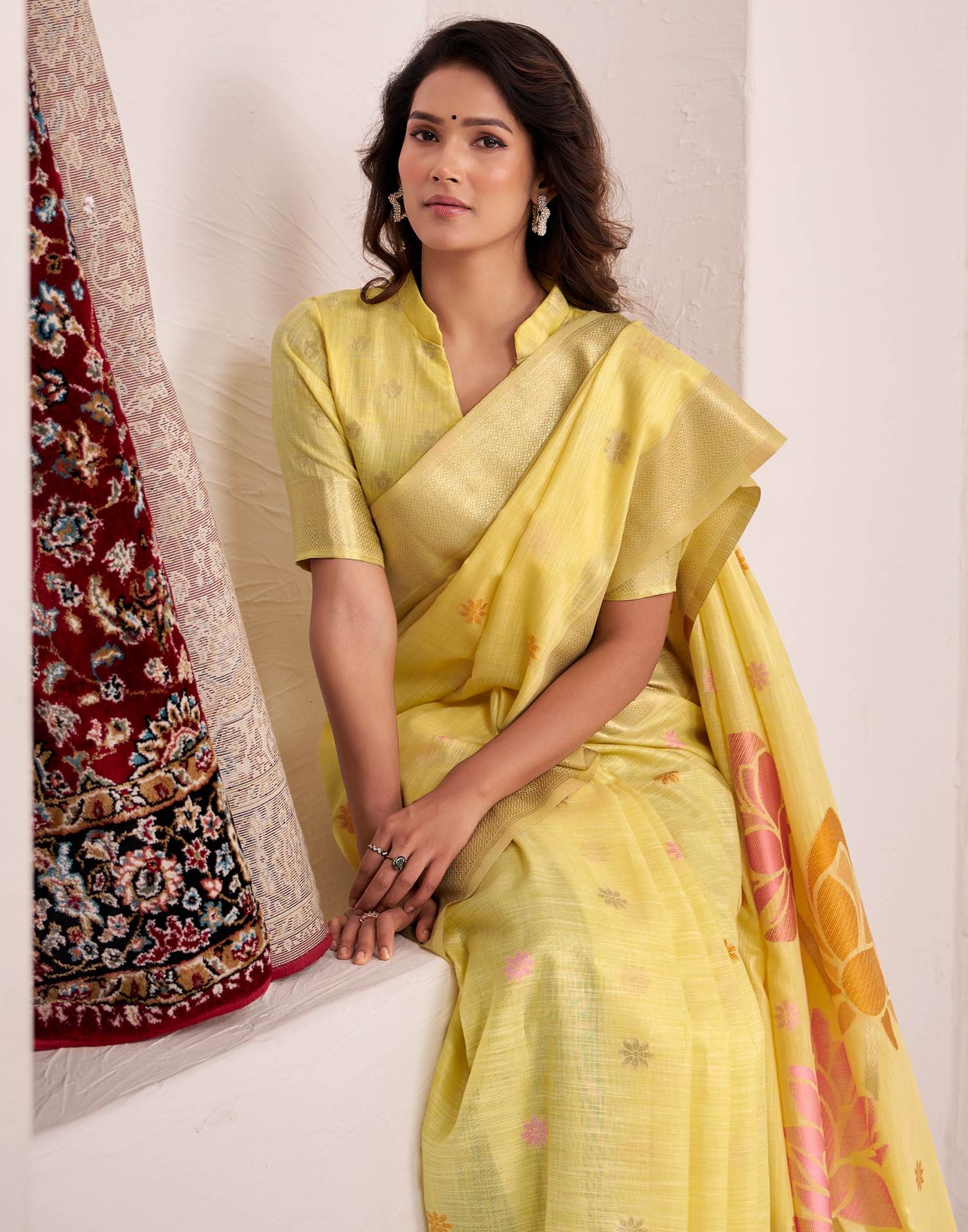 Light Yellow Linen Woven Saree - Image 4