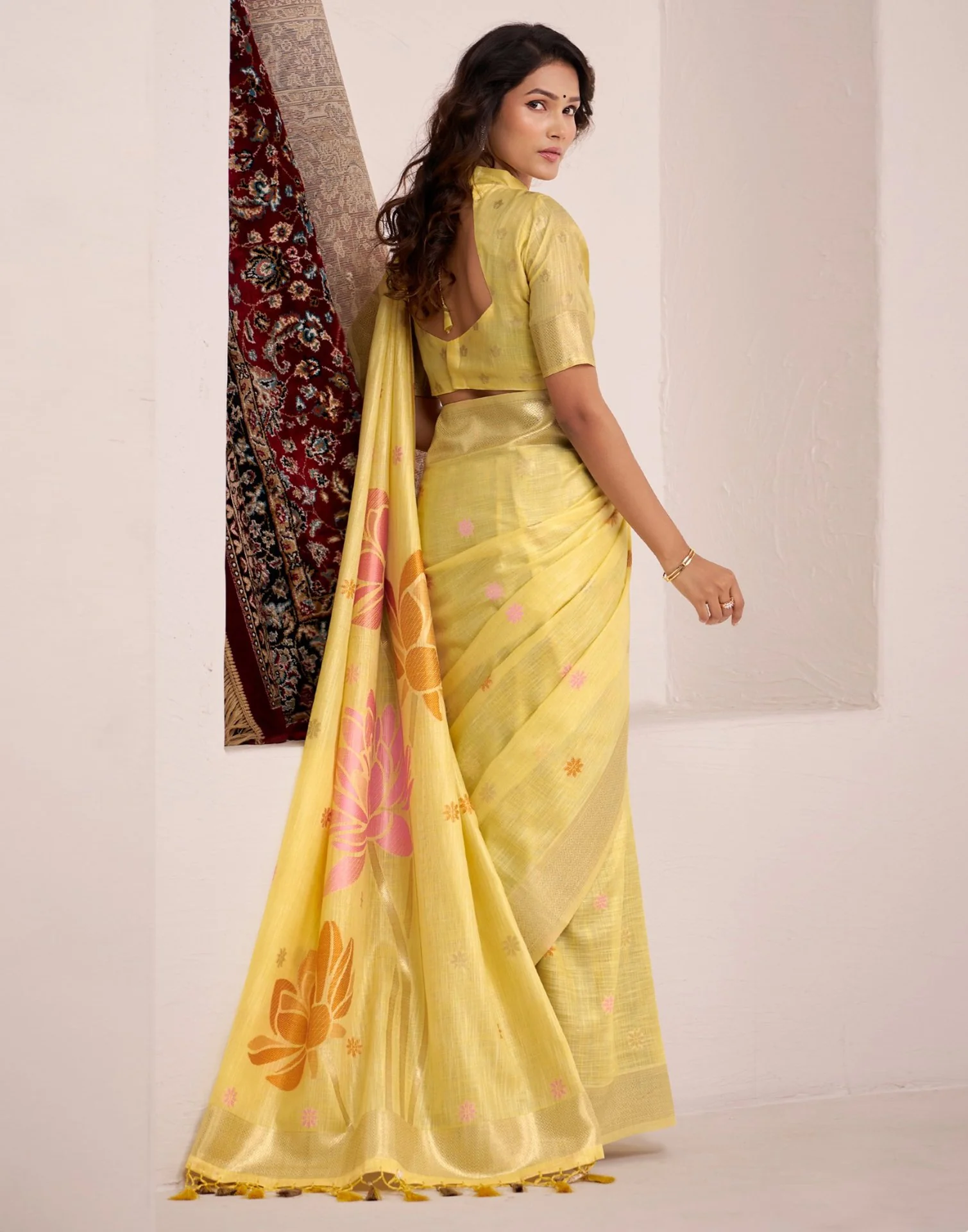 Light Yellow Linen Woven Saree - Image 5