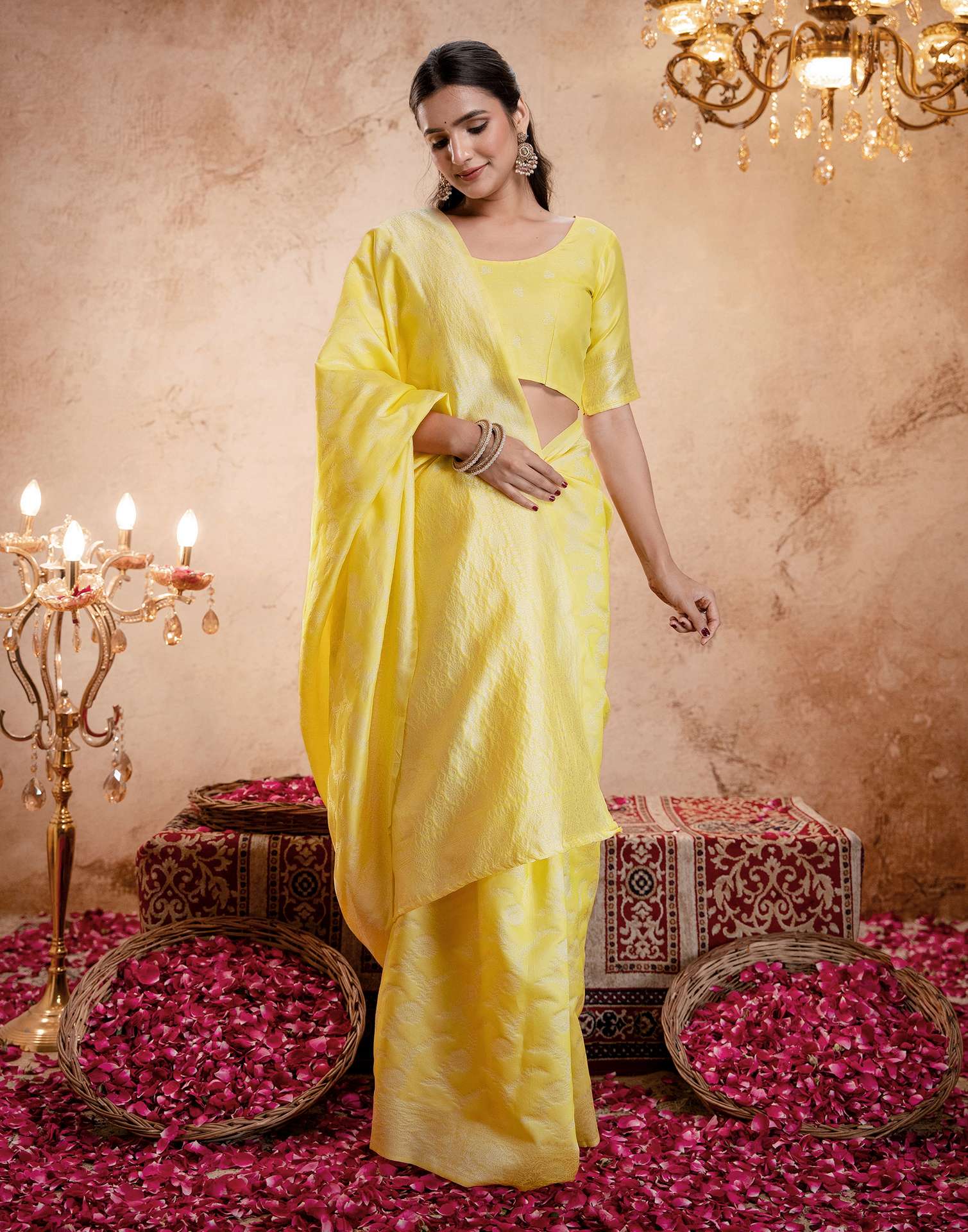 Light Yellow Silk Woven Banarasi Saree - Image 10