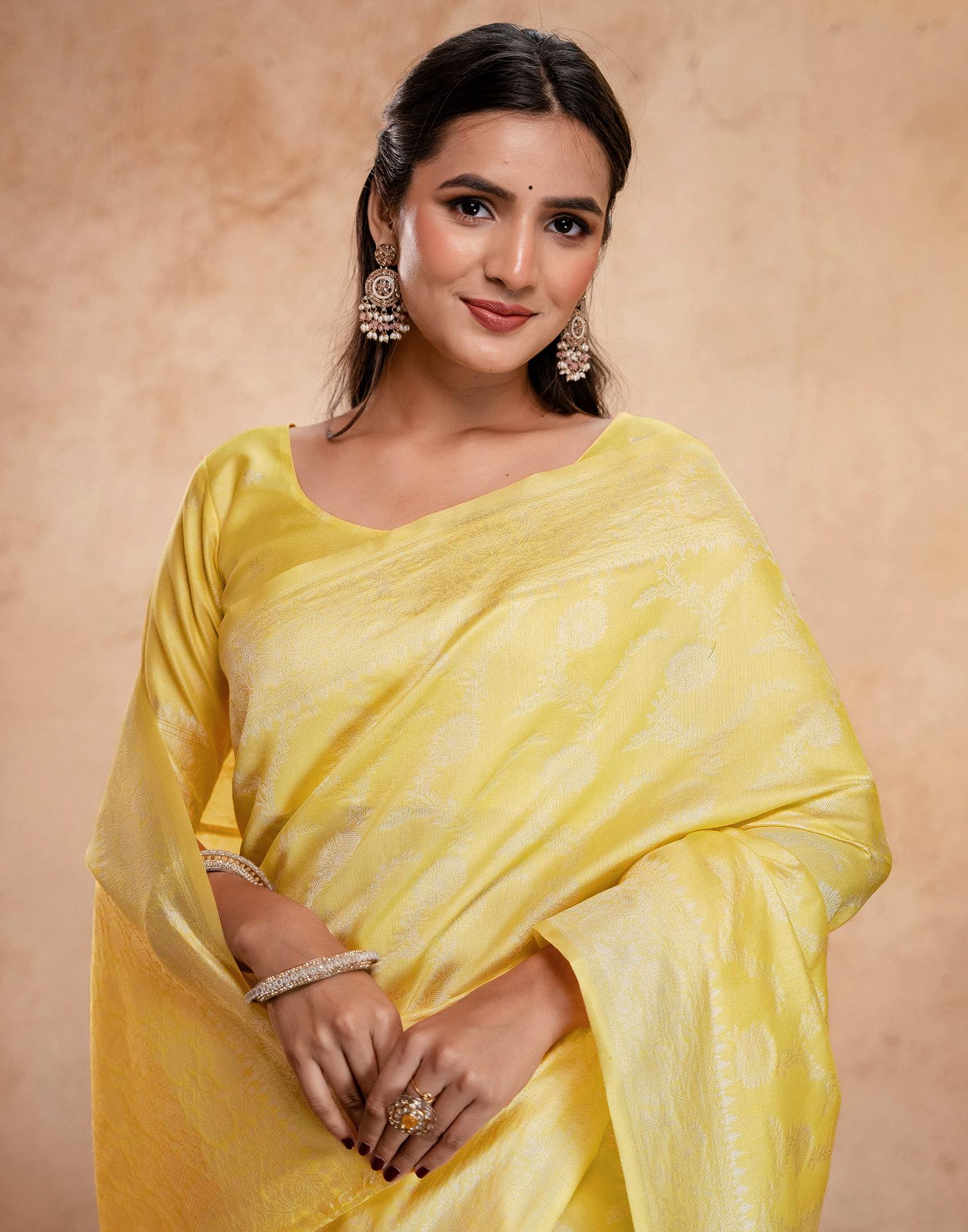 Light Yellow Silk Woven Banarasi Saree - Image 7