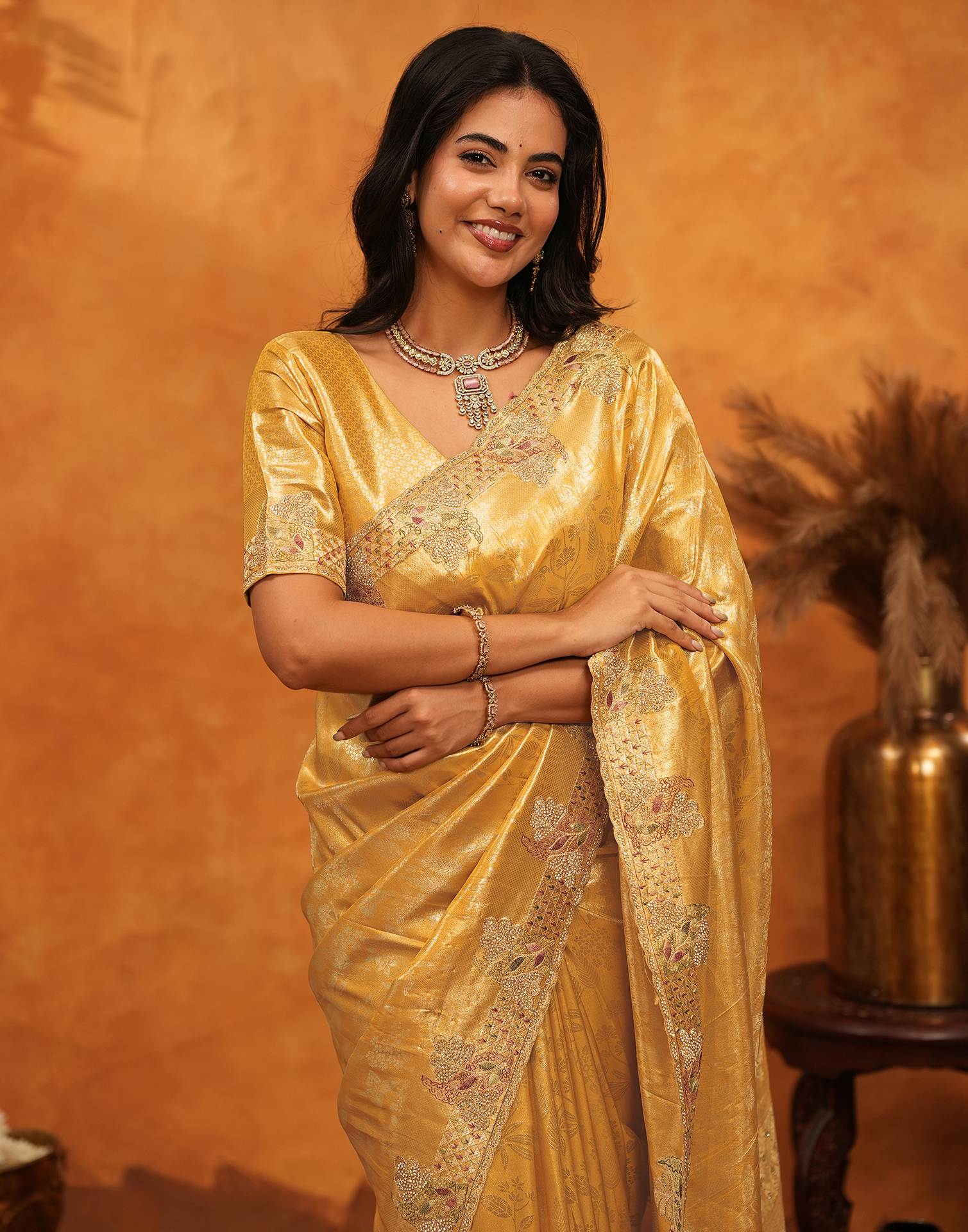 Light Yellow Silk Woven Embroidery Stone Work Banarasi Saree - Image 9