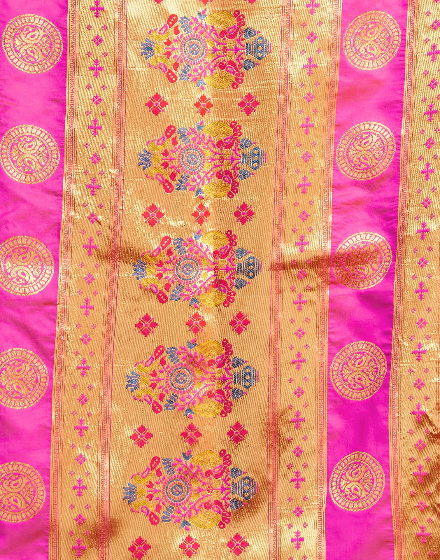 Lime Green Silk Woven Paithani Saree - Image 8