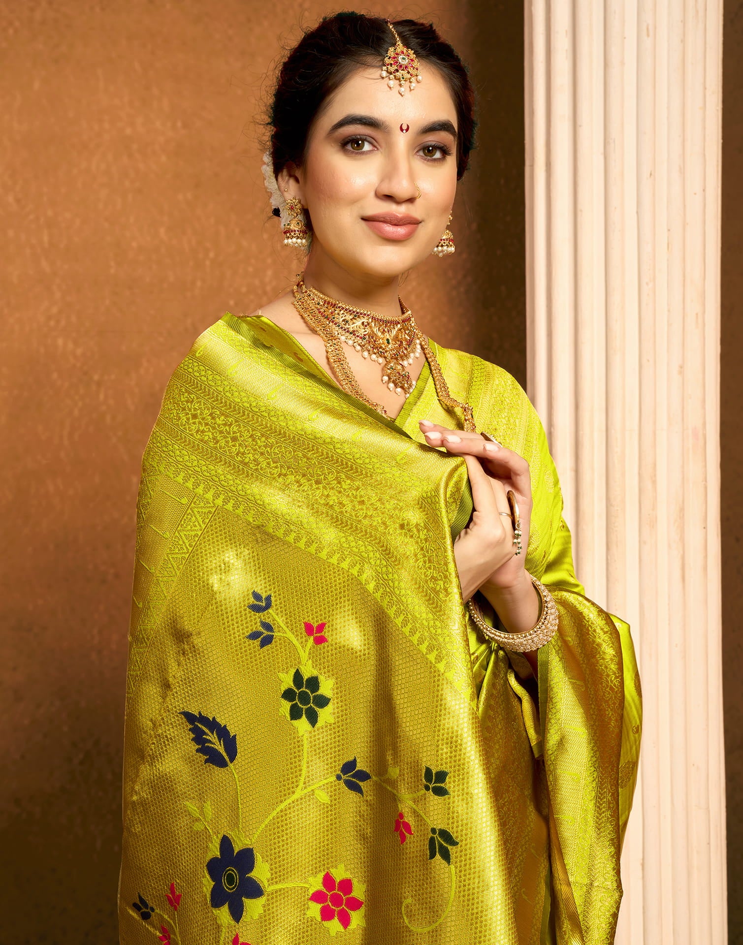 Green Silk Woven Paithani Saree - Image 2