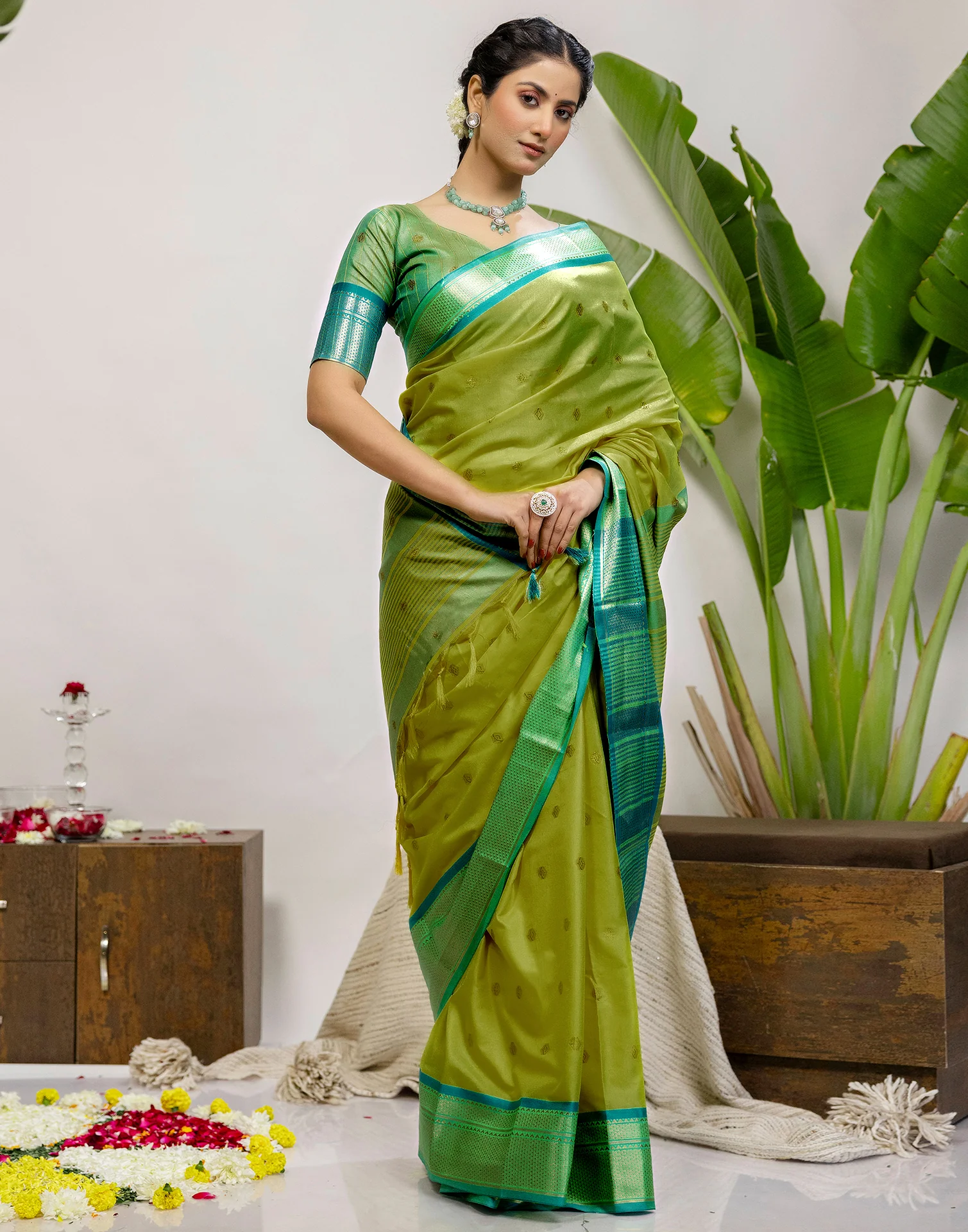Lime Green Silk Woven Kanjivaram Saree - Image 5