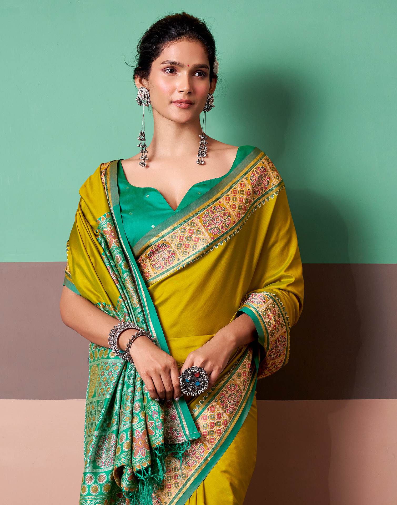 Lime Yellow Silk Woven Patola Saree - Image 2