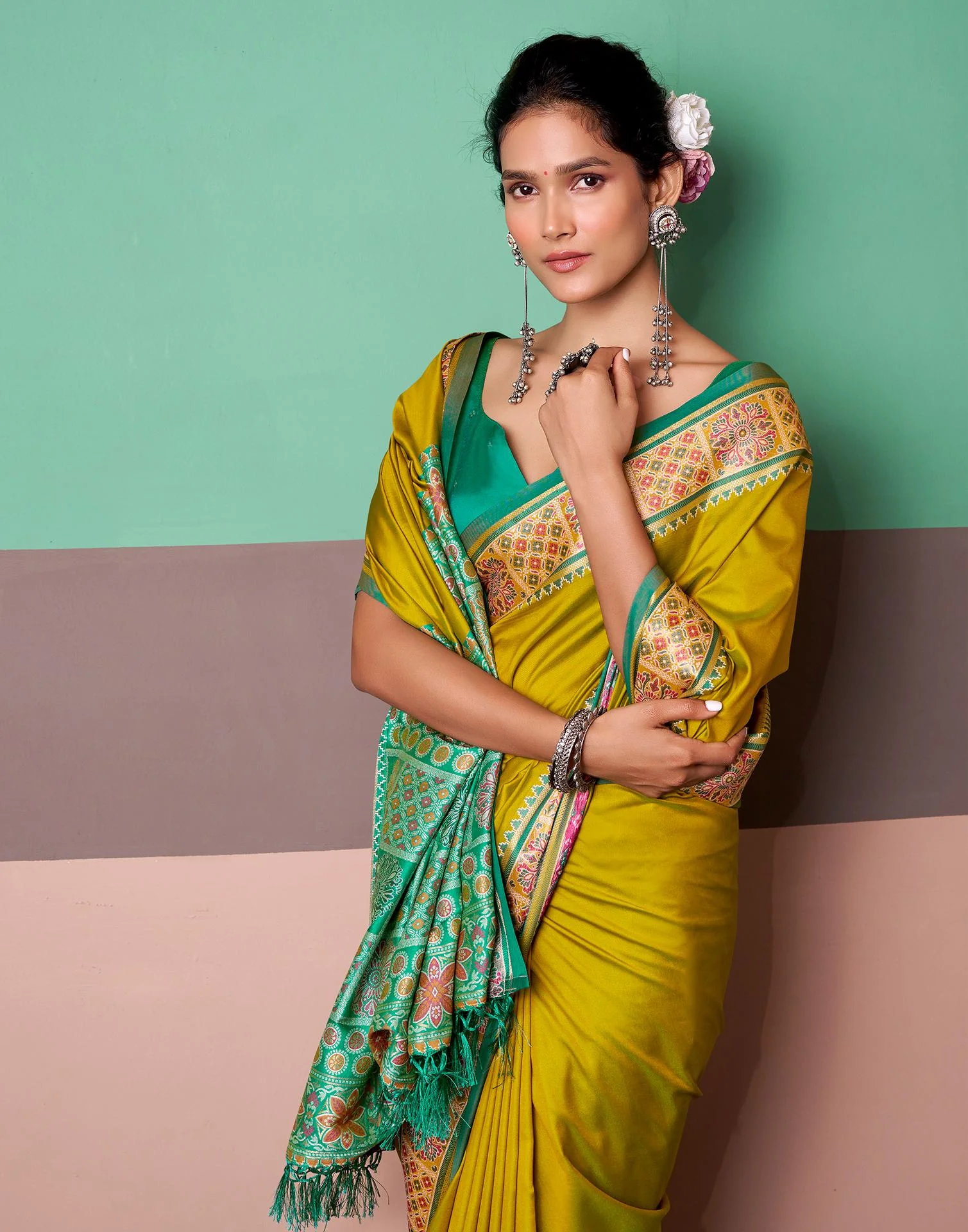 Lime Yellow Silk Woven Patola Saree - Image 4