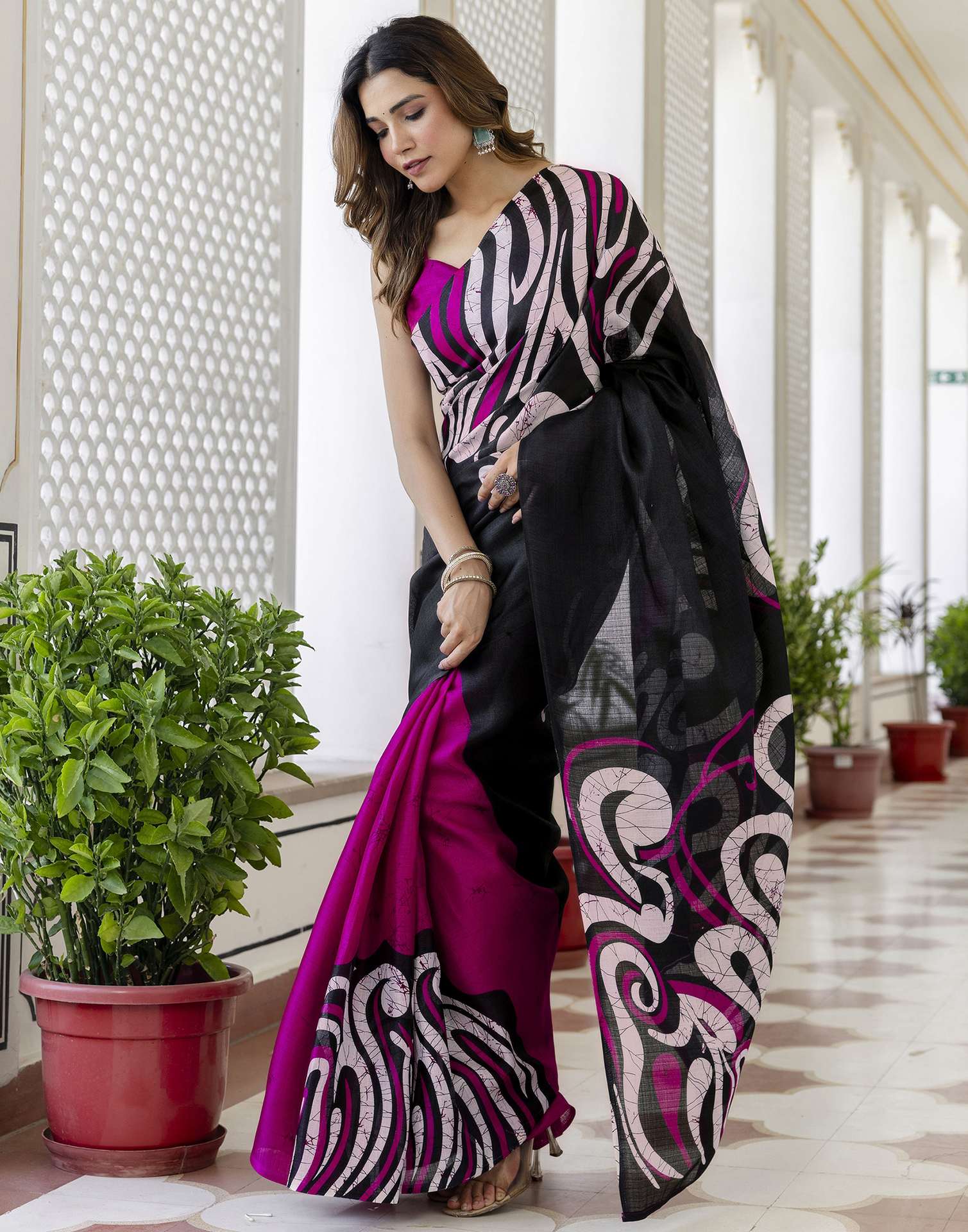 Magenta Khadi Printed Saree - Image 8