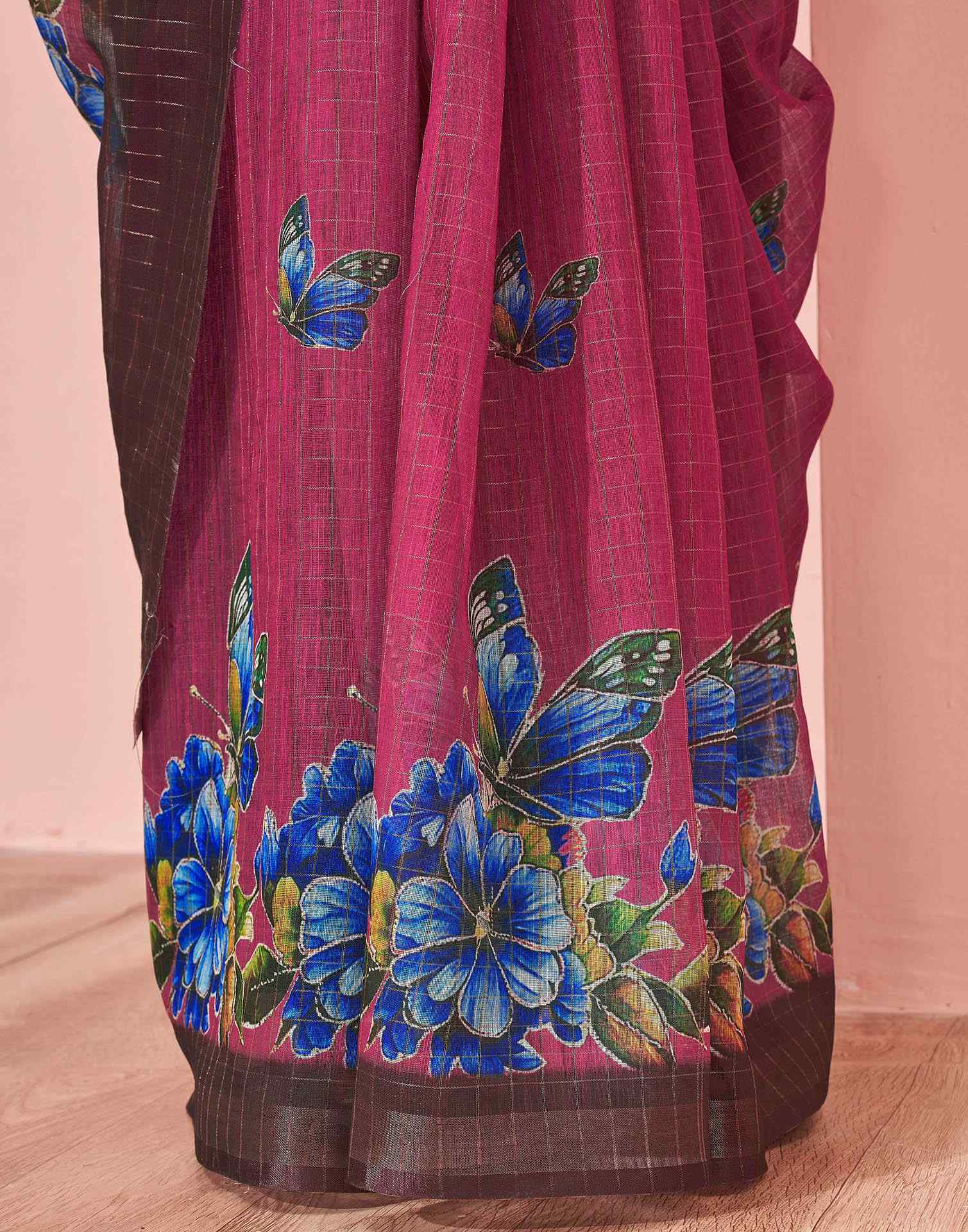 Magenta Linen Floral Printed Saree - Image 10