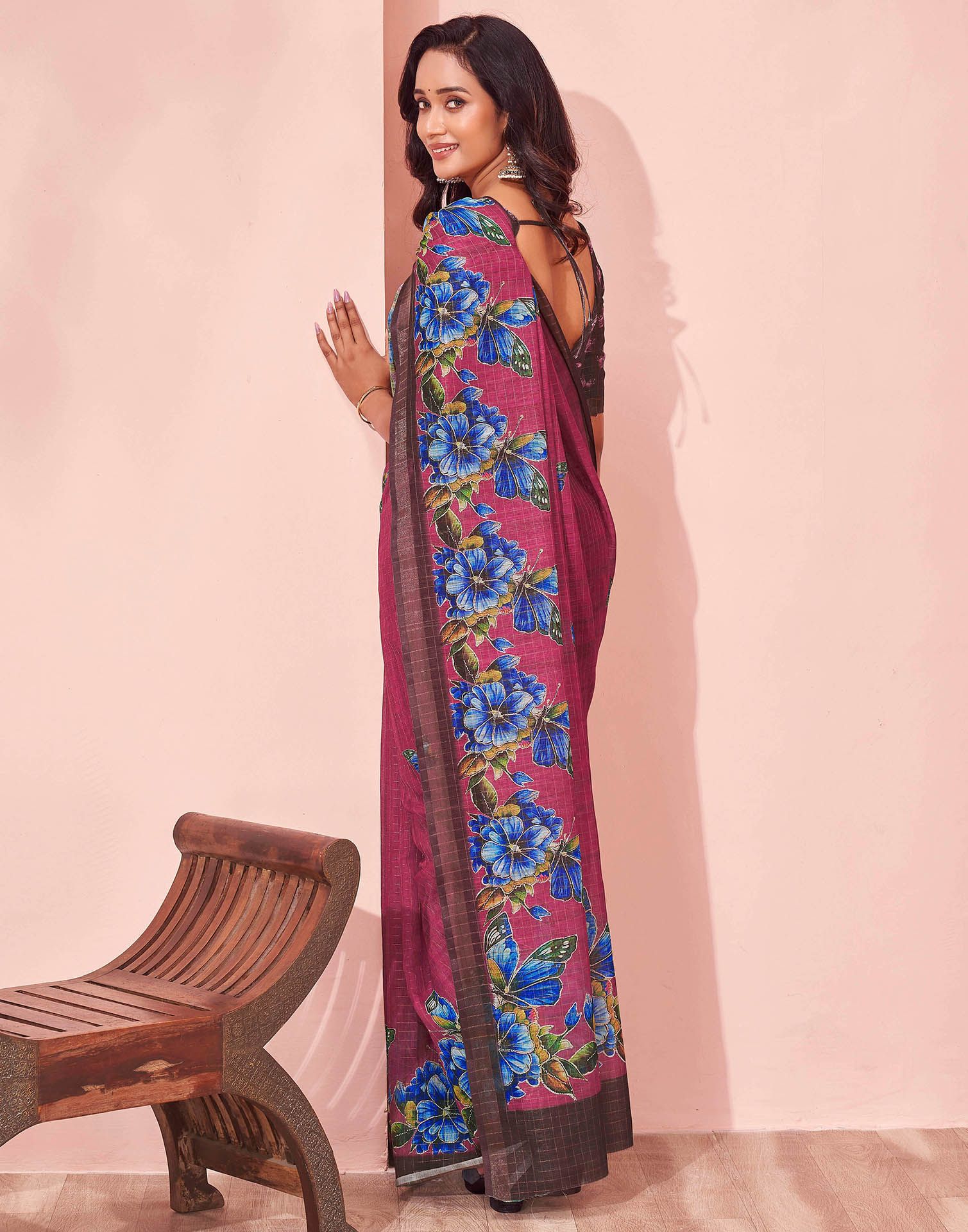 Magenta Linen Floral Printed Saree - Image 7