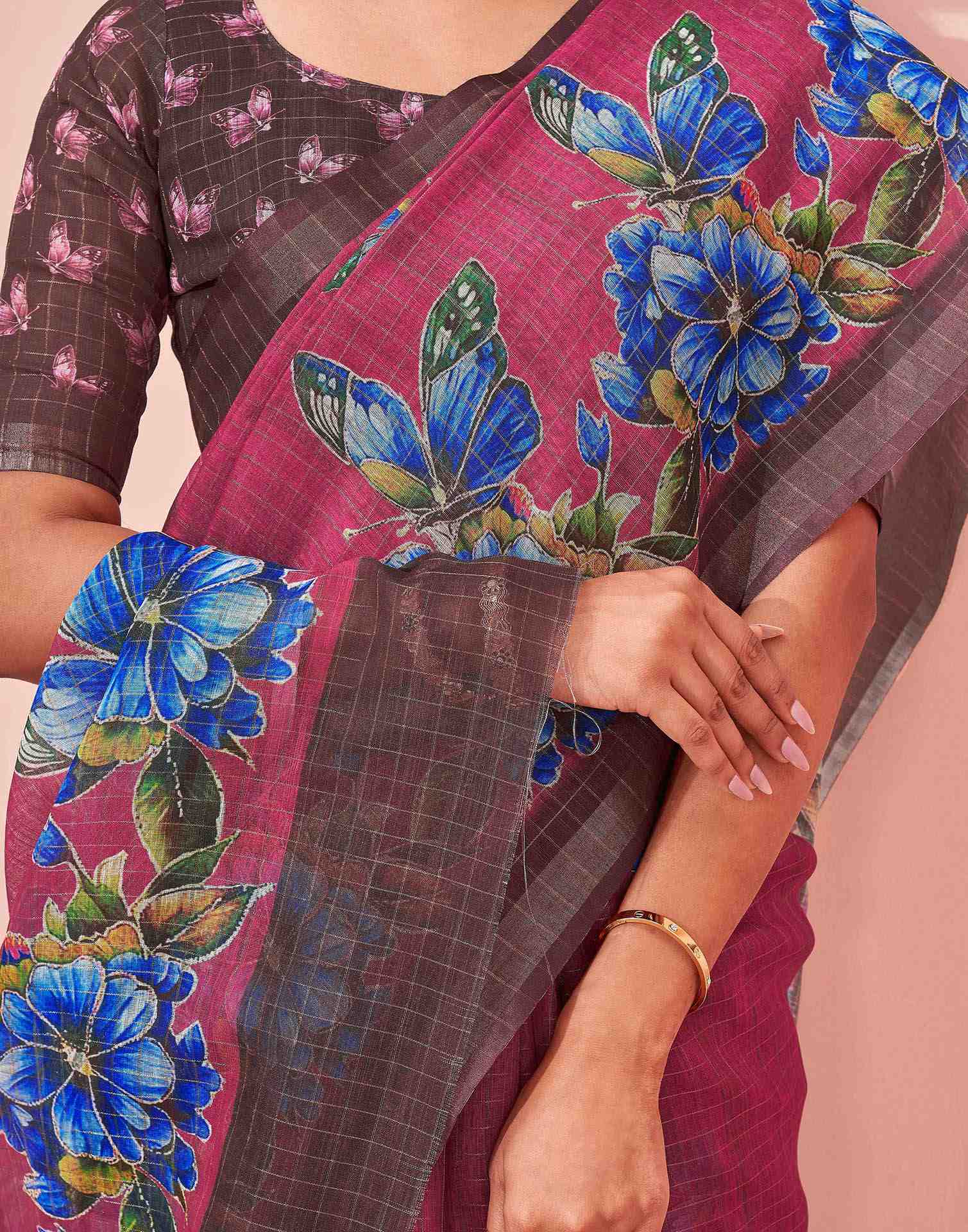 Magenta Linen Floral Printed Saree - Image 9