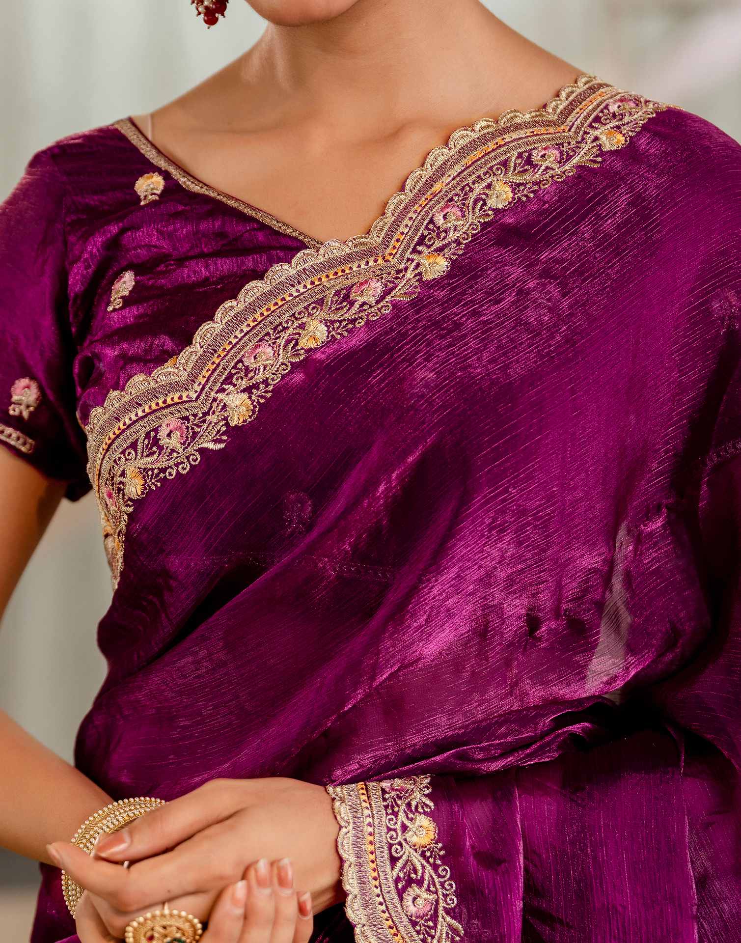 Magenta Shimmer Embroidery Saree - Image 9