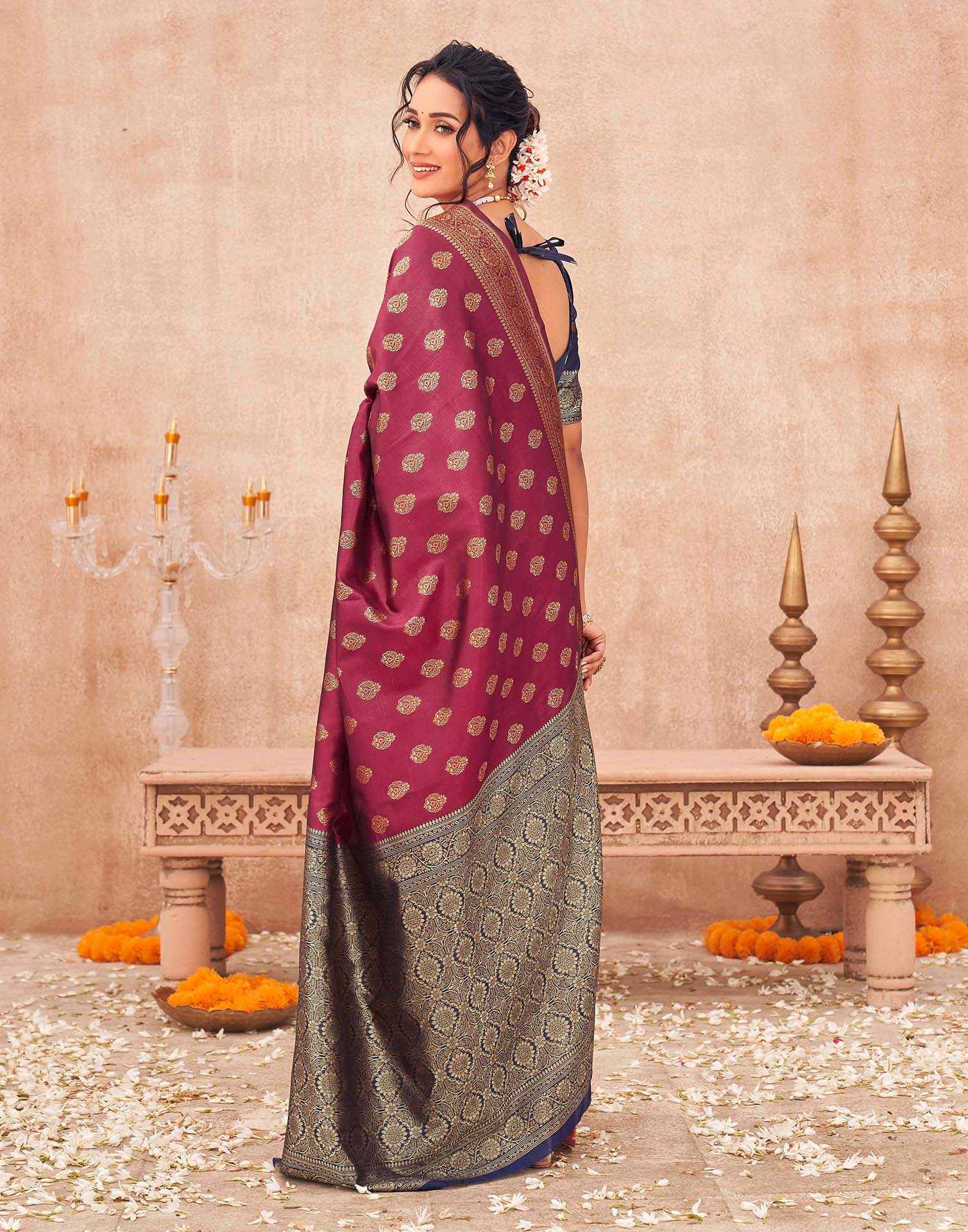 Magenta Shimmer Silk Woven Banarasi Saree - Image 4