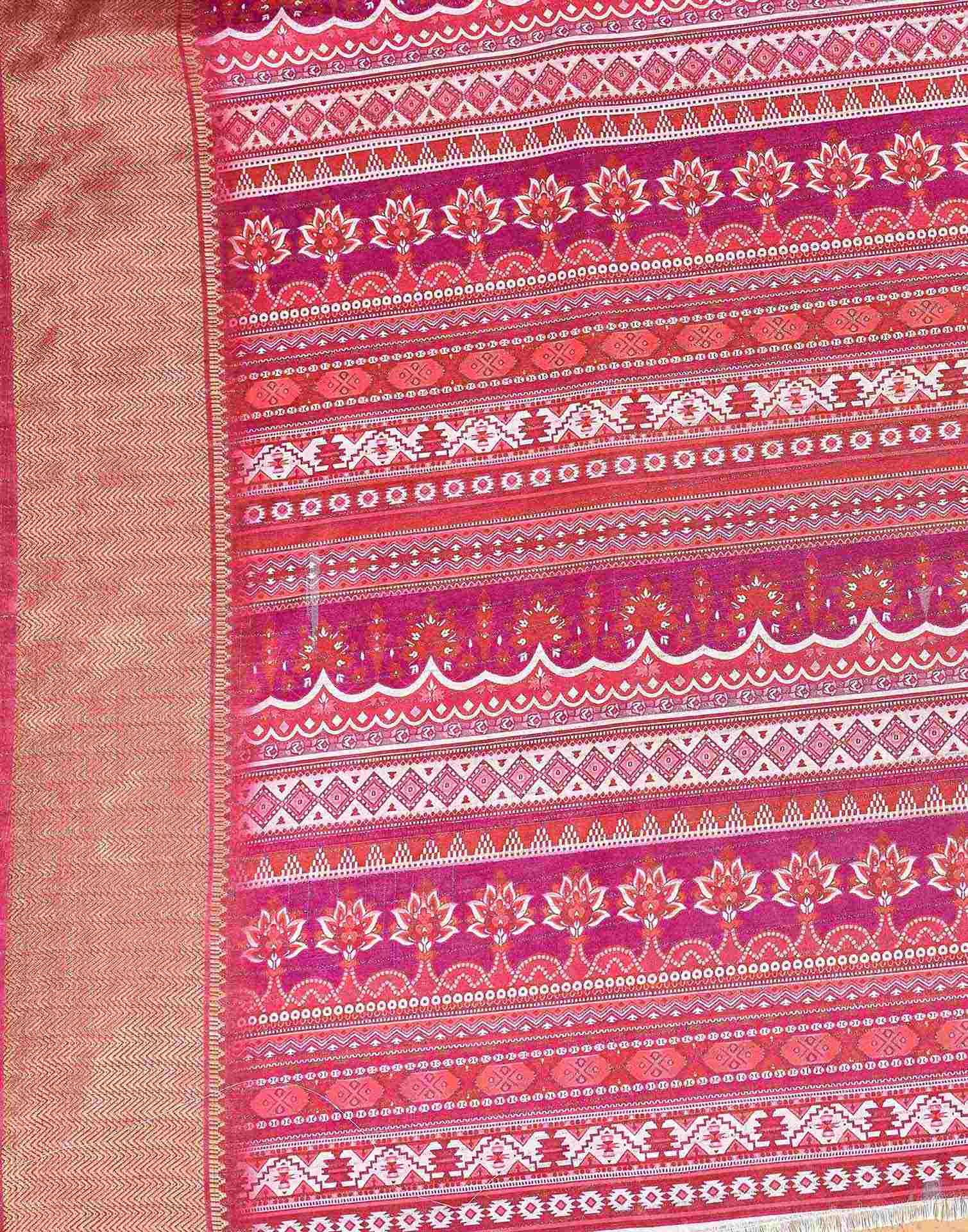 Magenta Silk Floral Printed Woven Border Saree - Image 7