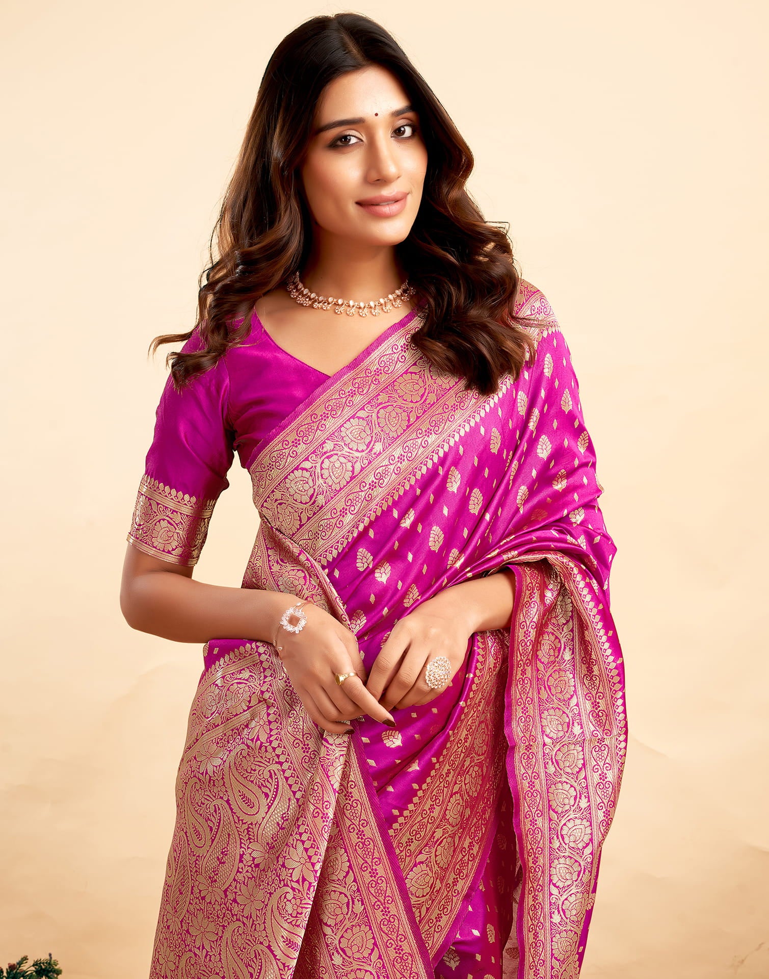 Magenta Silk Woven Banarasi Saree - Image 2