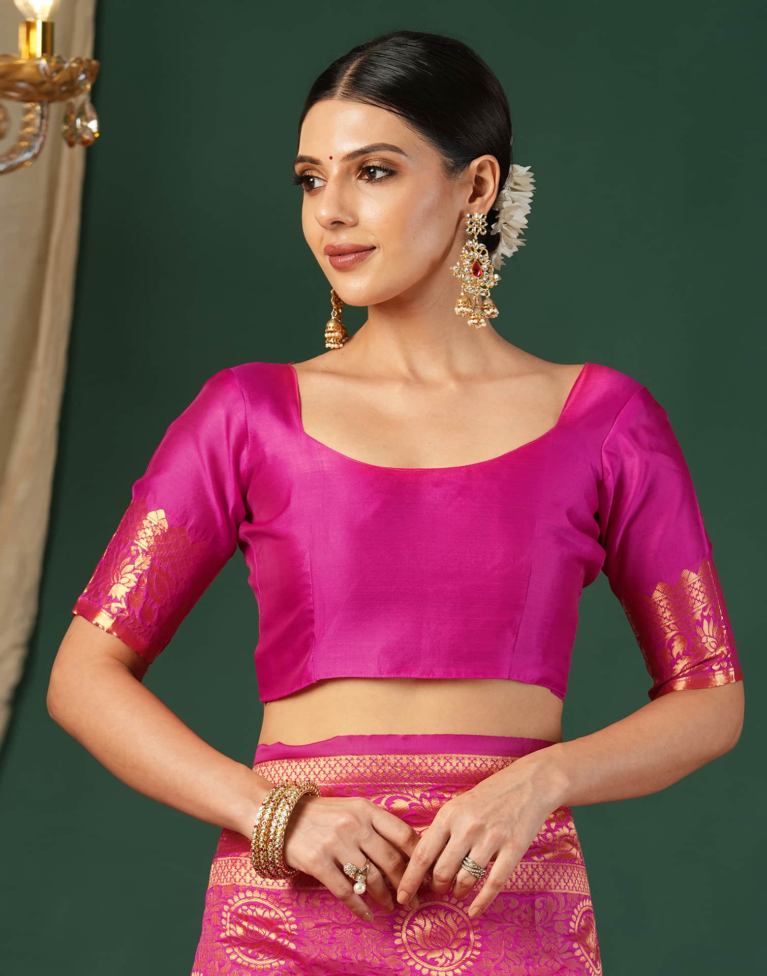 Magenta Silk Blend Woven Banarasi Saree - Image 6
