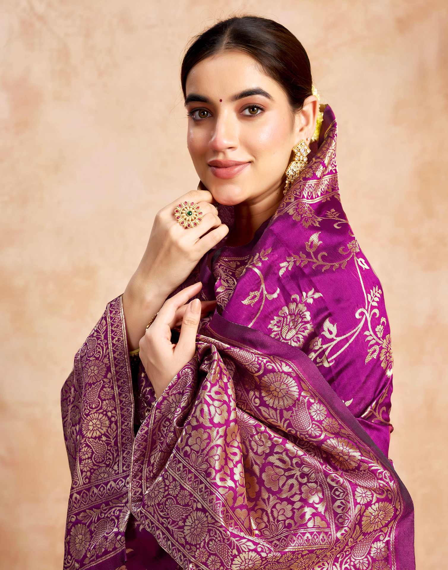Magenta Silk Woven Banarasi Saree - Image 2