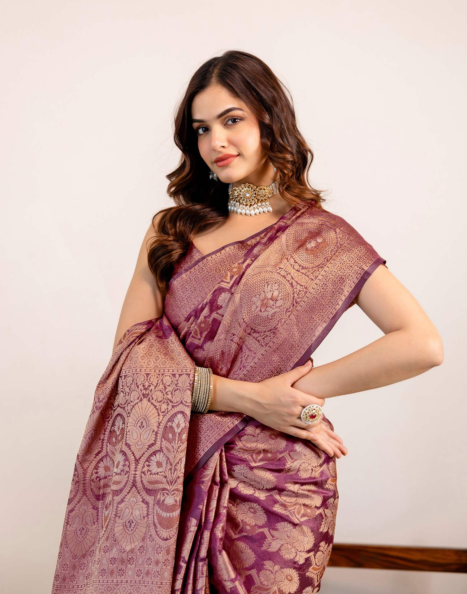 Magenta Silk Woven Banarasi Saree - Image 5