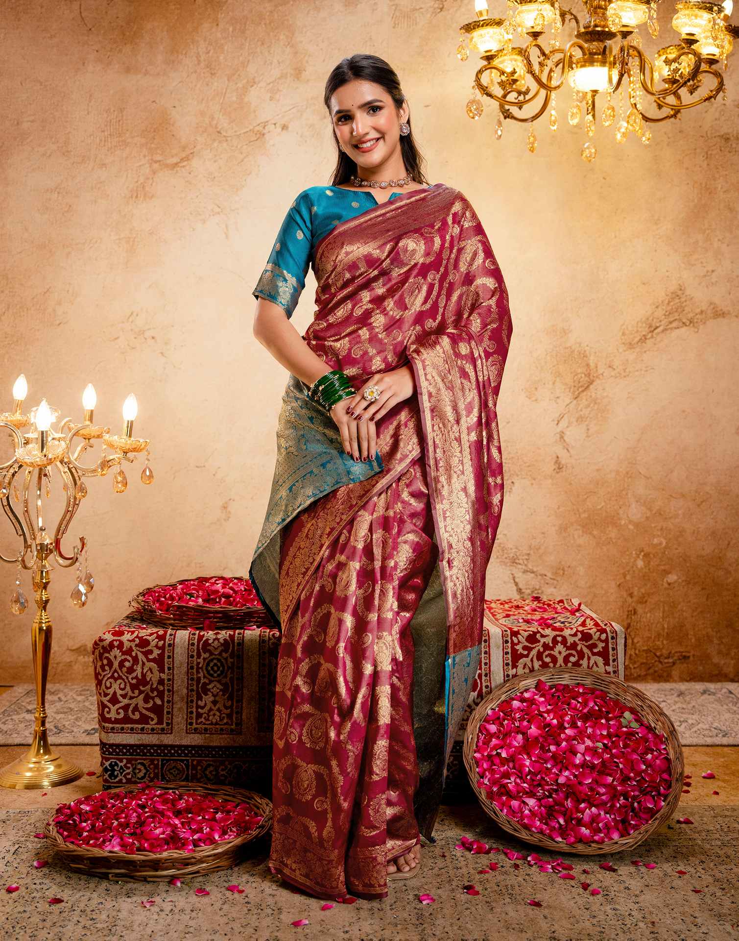 Magenta Silk Woven Banarasi Saree - Image 6