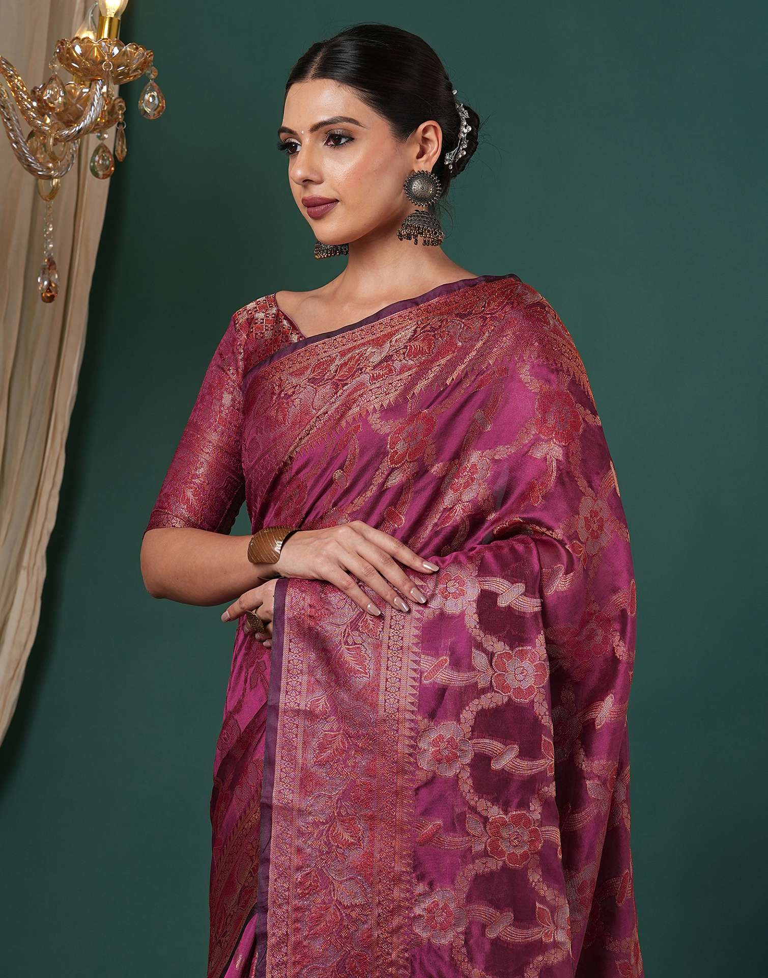 Magenta Silk Woven Saree - Image 2
