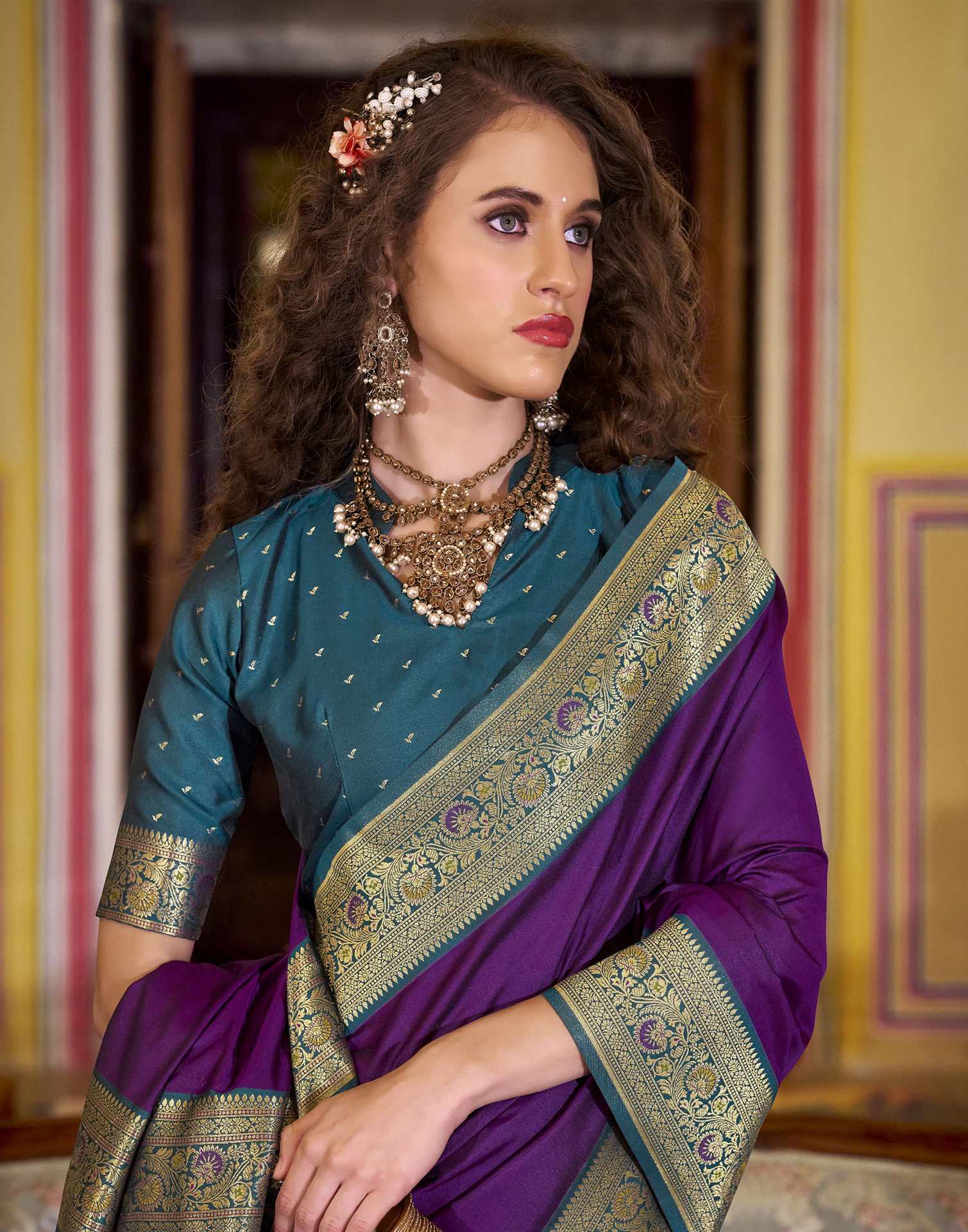 Magenta Silk Woven Saree - Image 2