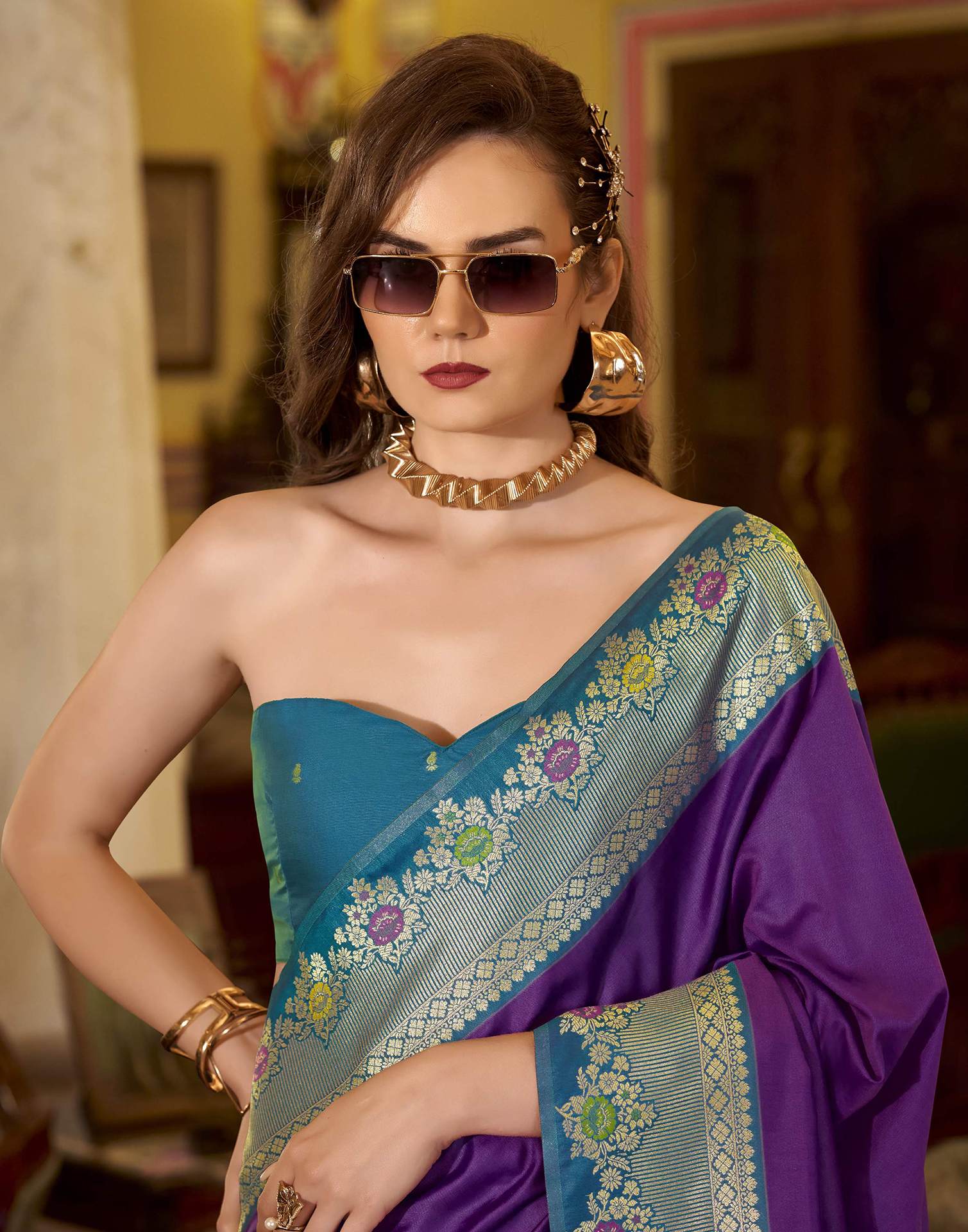 Magenta Silk Woven Saree - Image 5