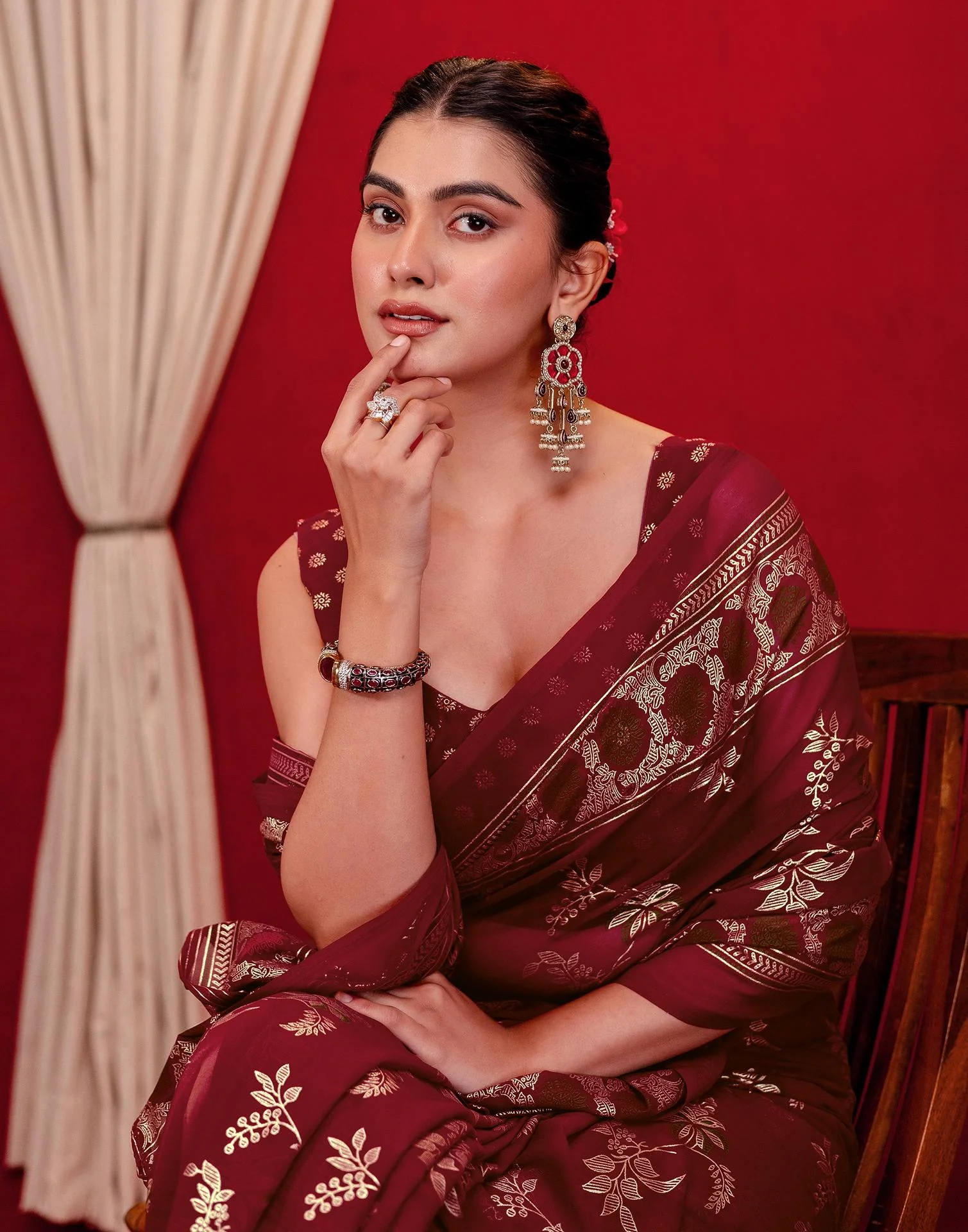 Maroon Georgette Foil Printed Saree - Image 2