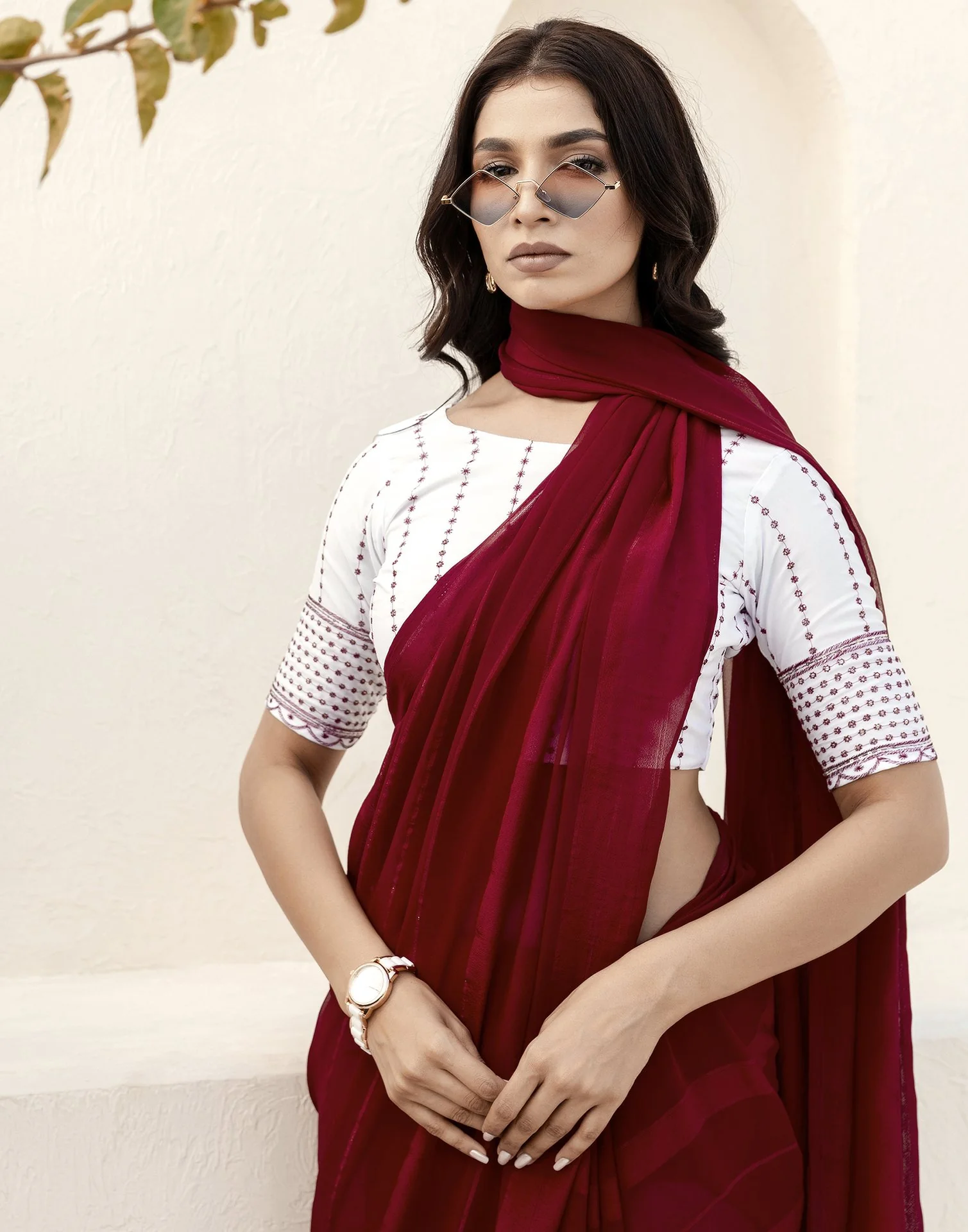 Maroon Georgette Woven Stripe Plain Saree - Image 2