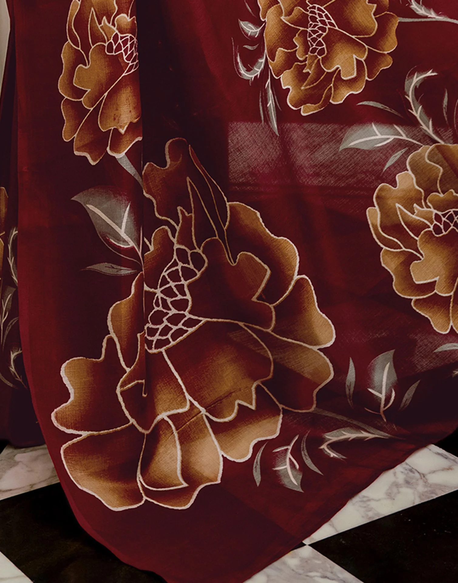 Maroon Khadi Floral Printed Saree - Image 12