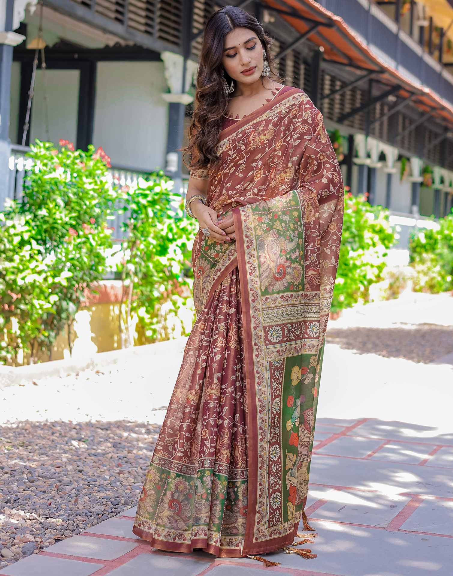 Maroon Shimmer Silk Printed Saree - Image 10