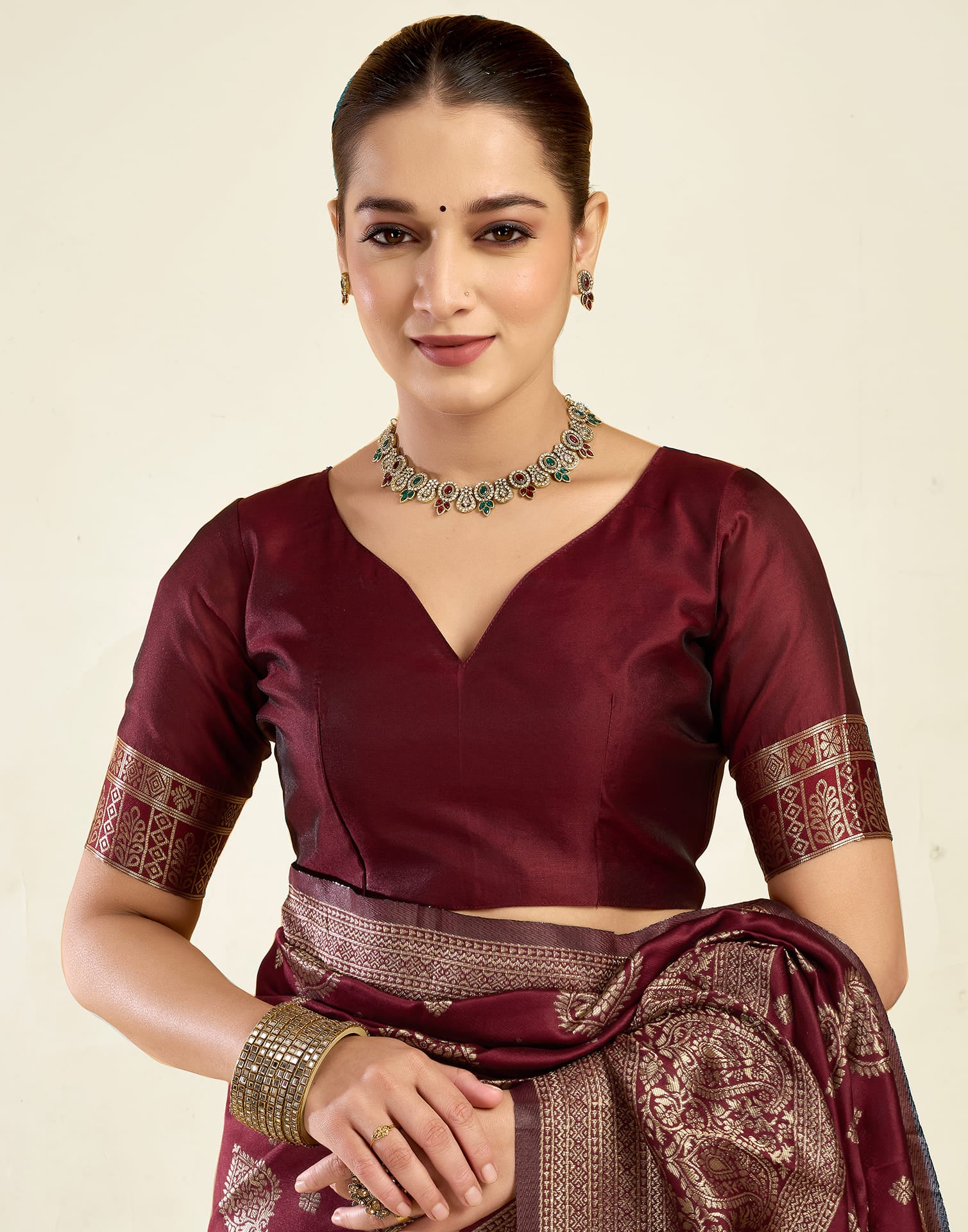 Maroon Silk Blend Woven Banarasi Saree - Image 8