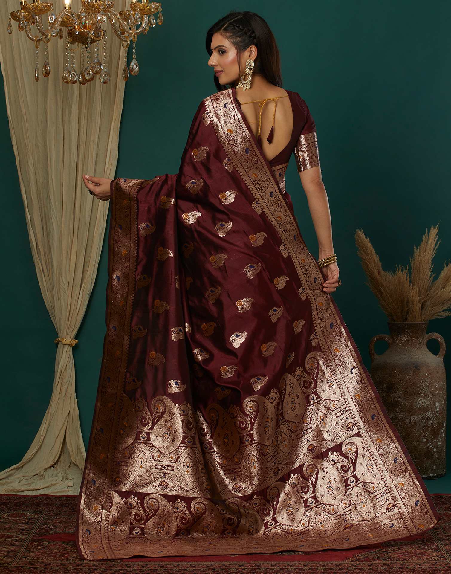 Maroon Silk Weaving Banarasi Saree - Image 5