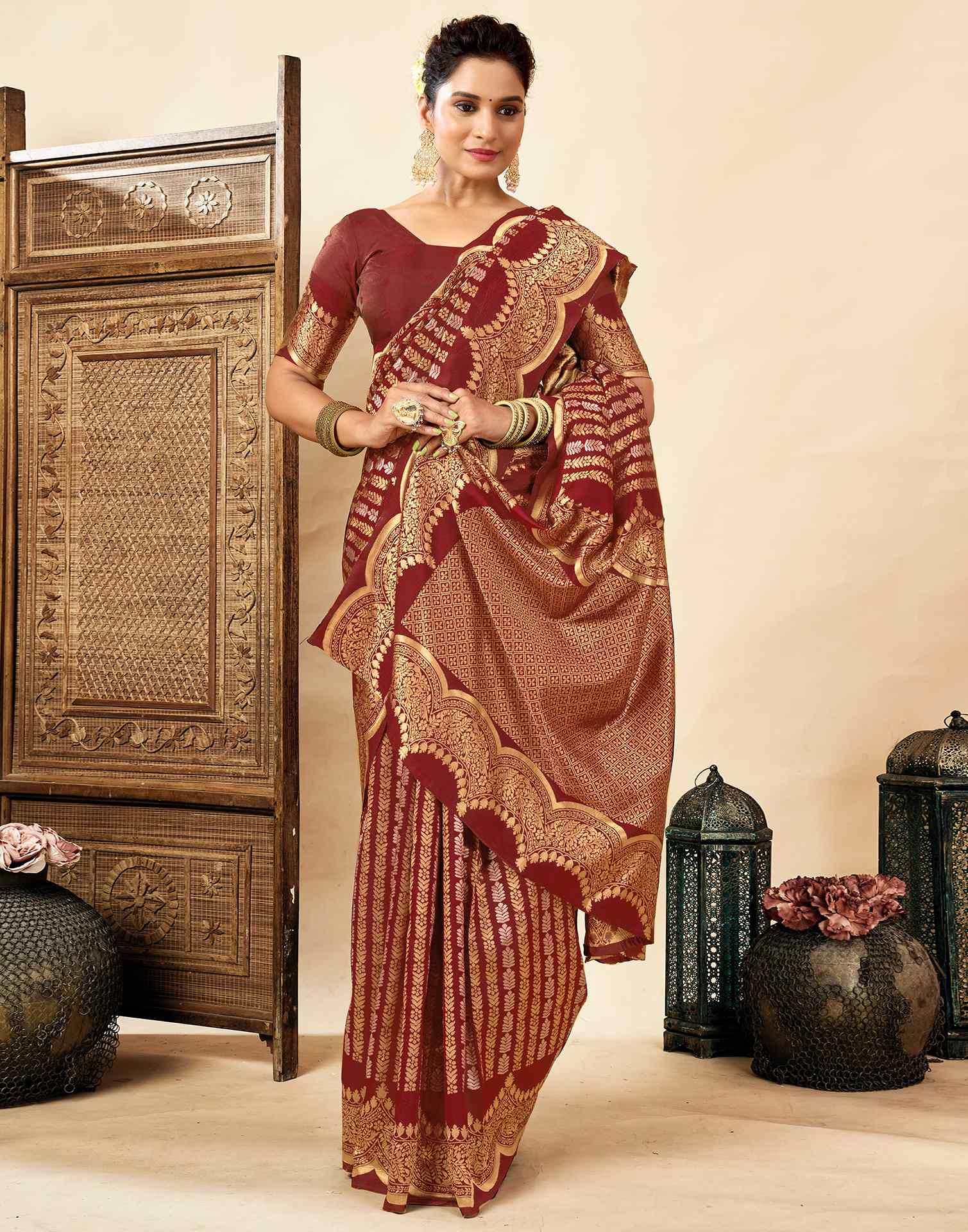 Maroon Silk Woven Banarasi Saree - Image 5