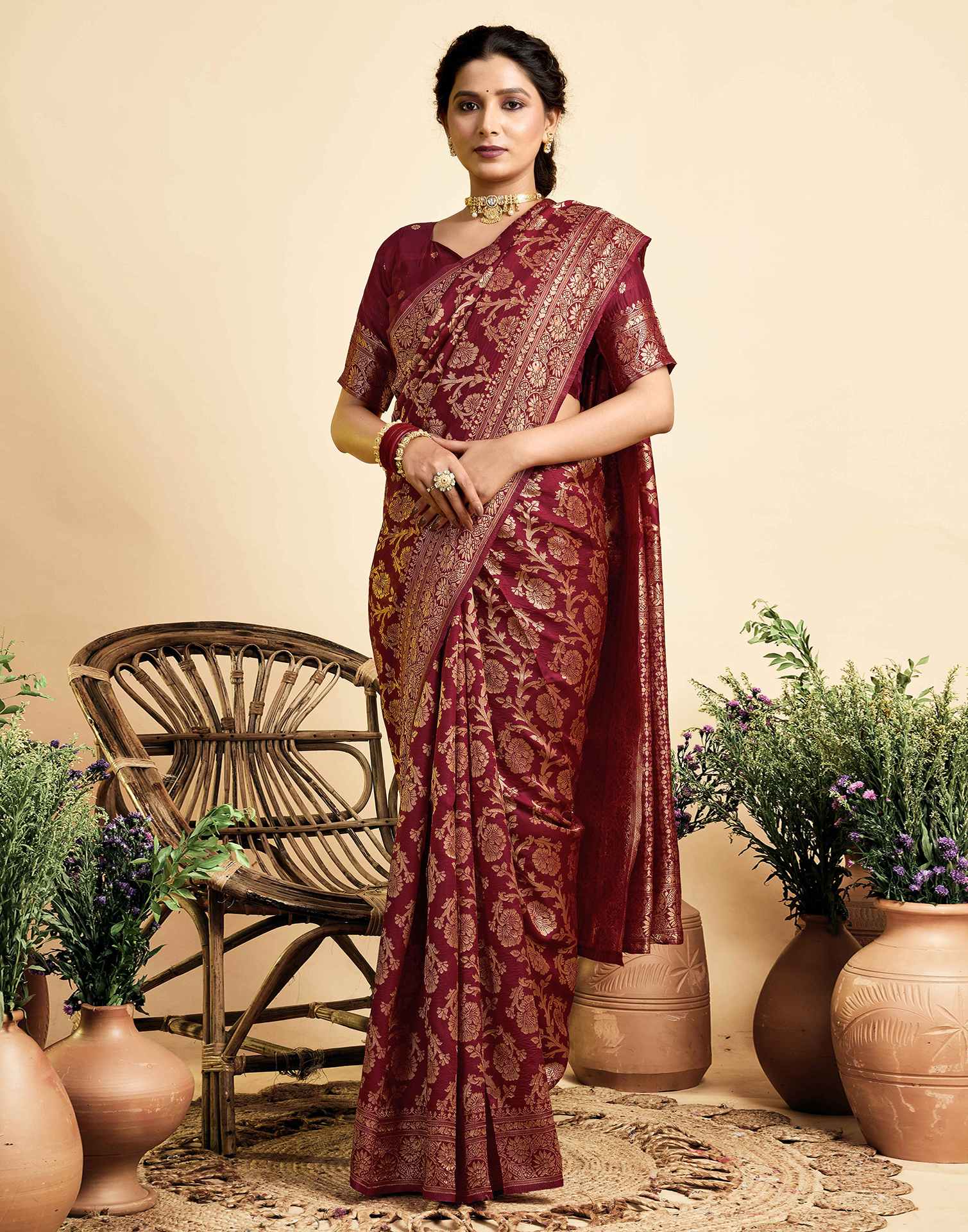 Maroon Silk Woven Banarasi Saree - Image 5
