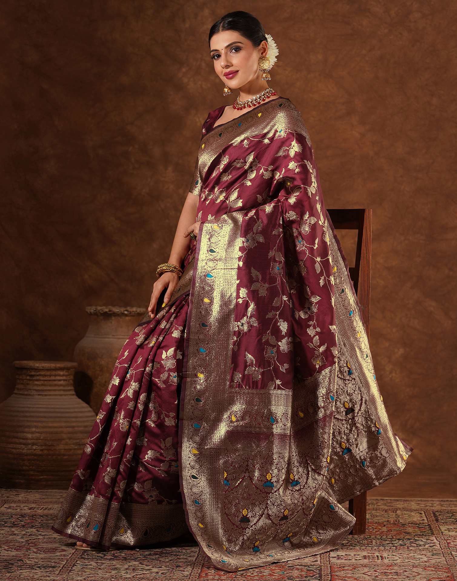 Maroon Silk Woven Banarasi Saree - Image 5