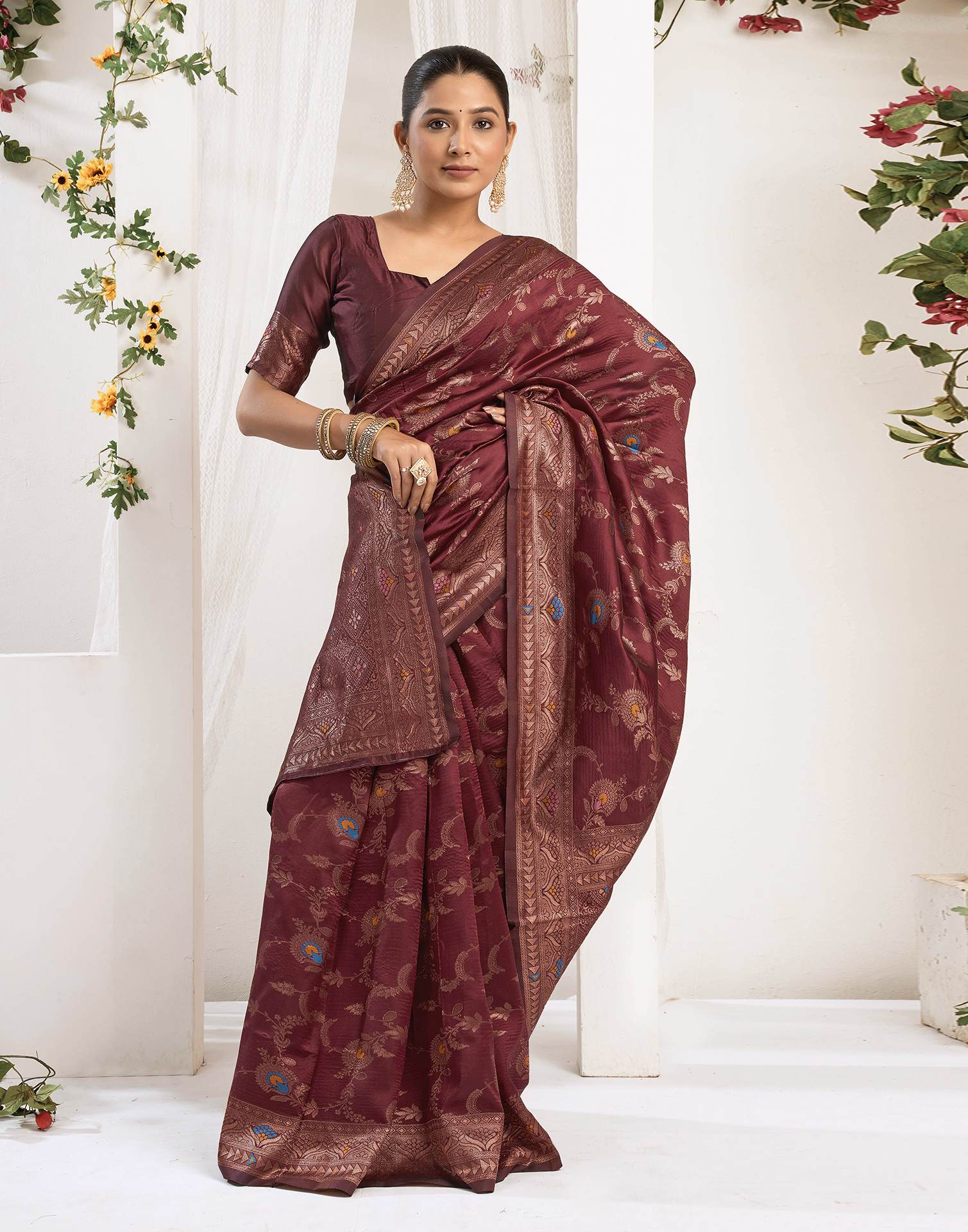 Maroon Silk Woven Banarasi Saree - Image 5