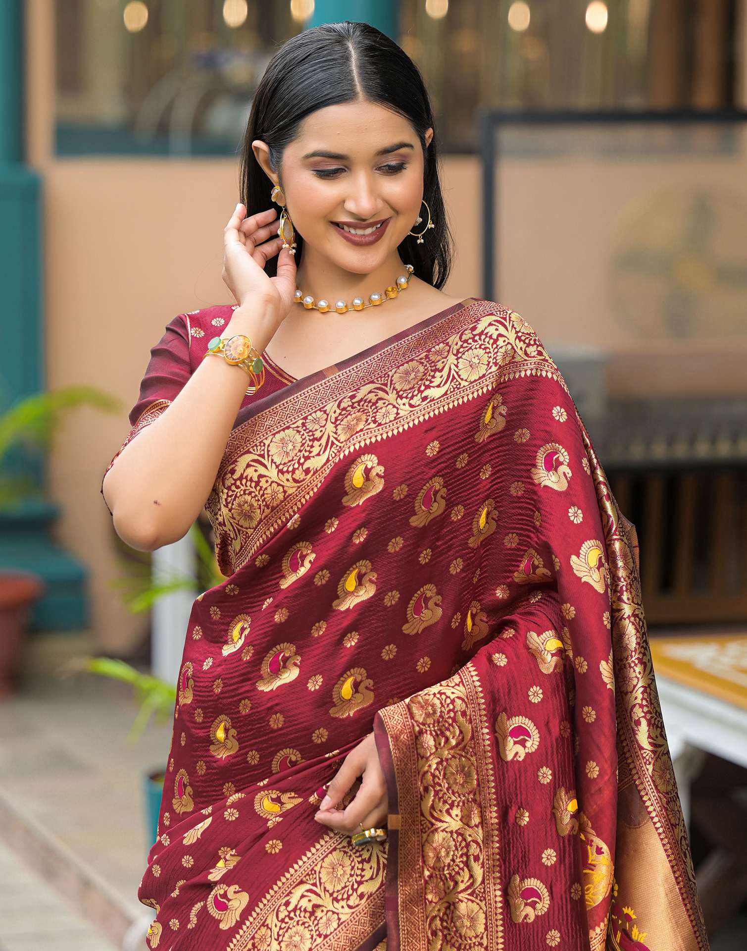 Maroon Silk Woven Banarasi Saree - Image 2