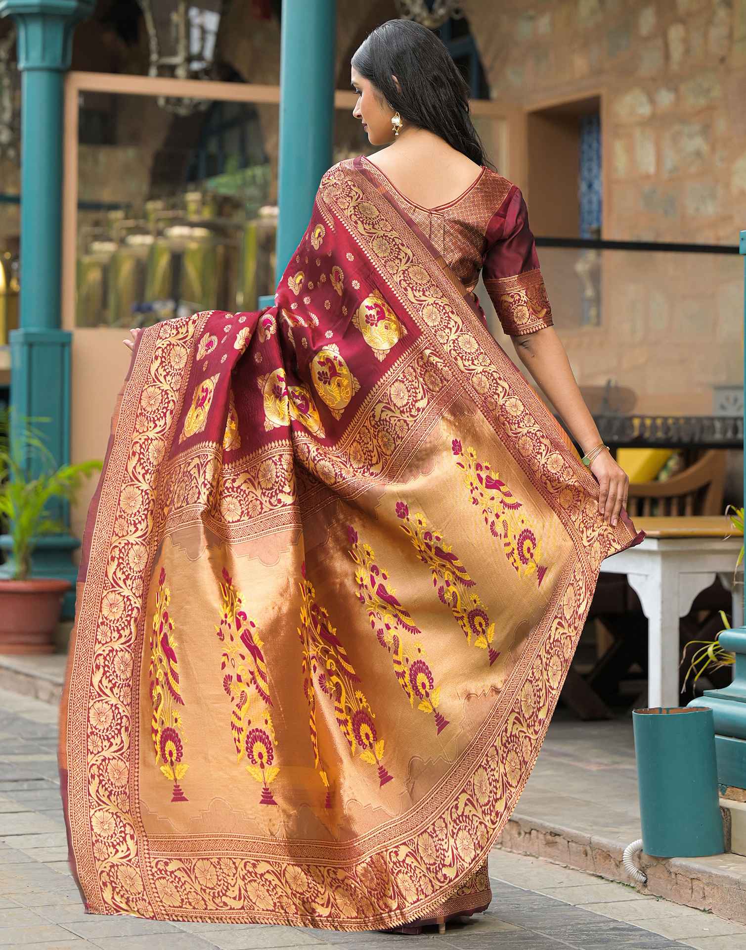 Maroon Silk Woven Banarasi Saree - Image 6