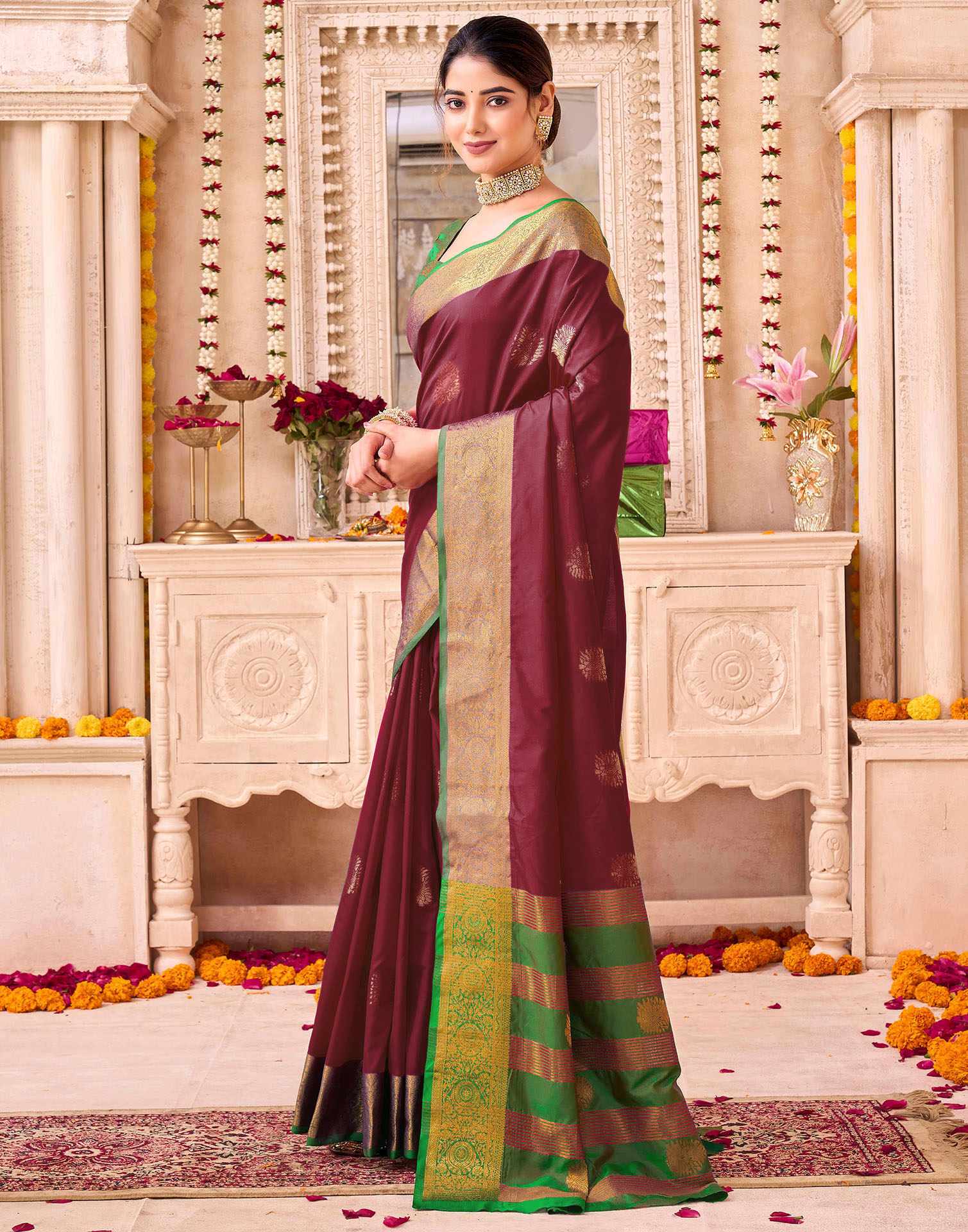 Maroon Silk Woven Banarasi Saree - Image 4
