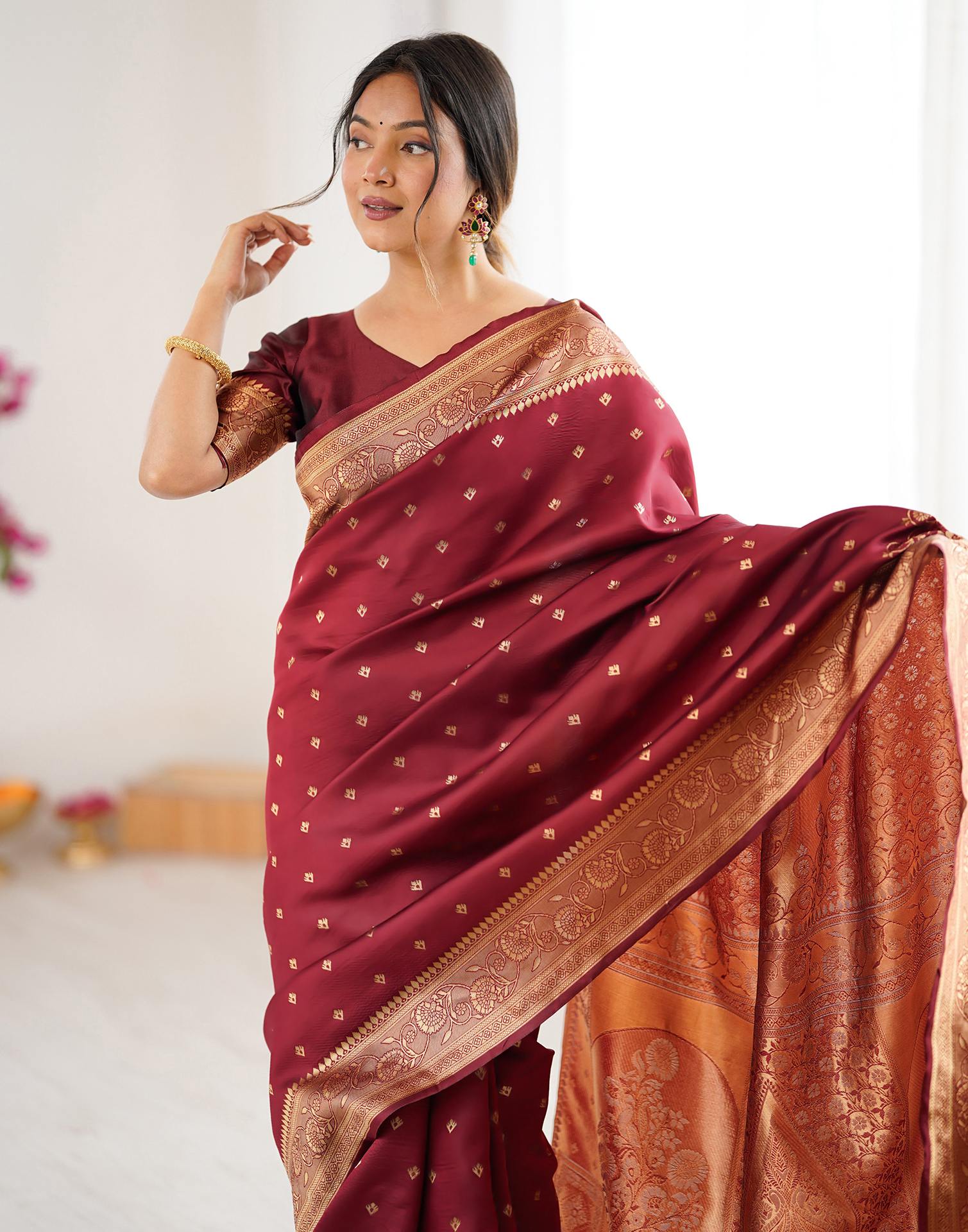 Maroon Silk Woven Banarasi Saree - Image 2