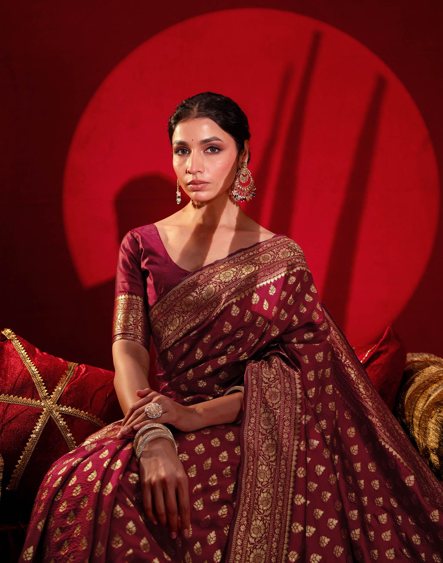 Maroon Silk Woven Banarasi Saree - Image 3