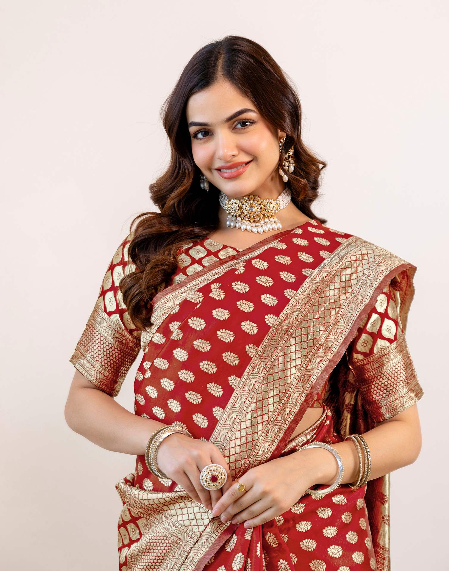 Maroon Silk Woven Banarasi Saree - Image 4